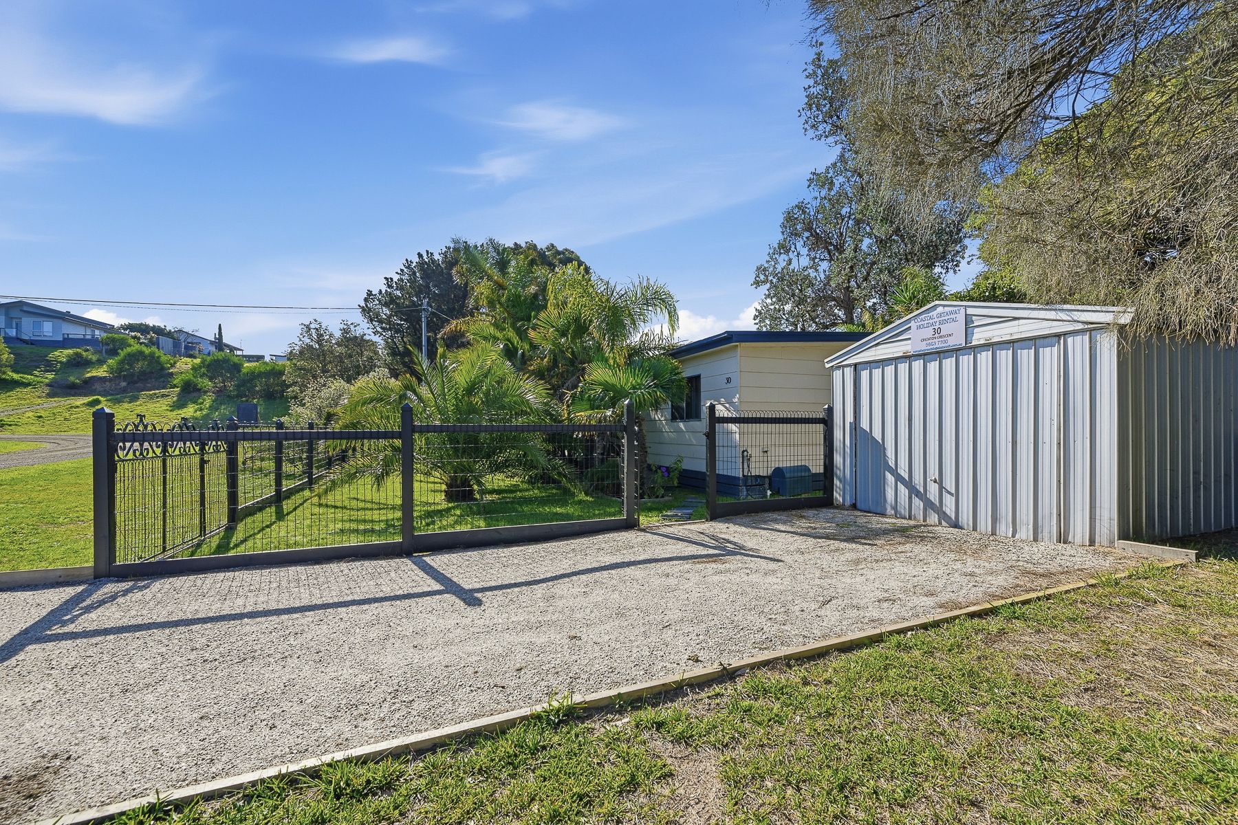 30 Crichton Crescent — photo 3 of 14