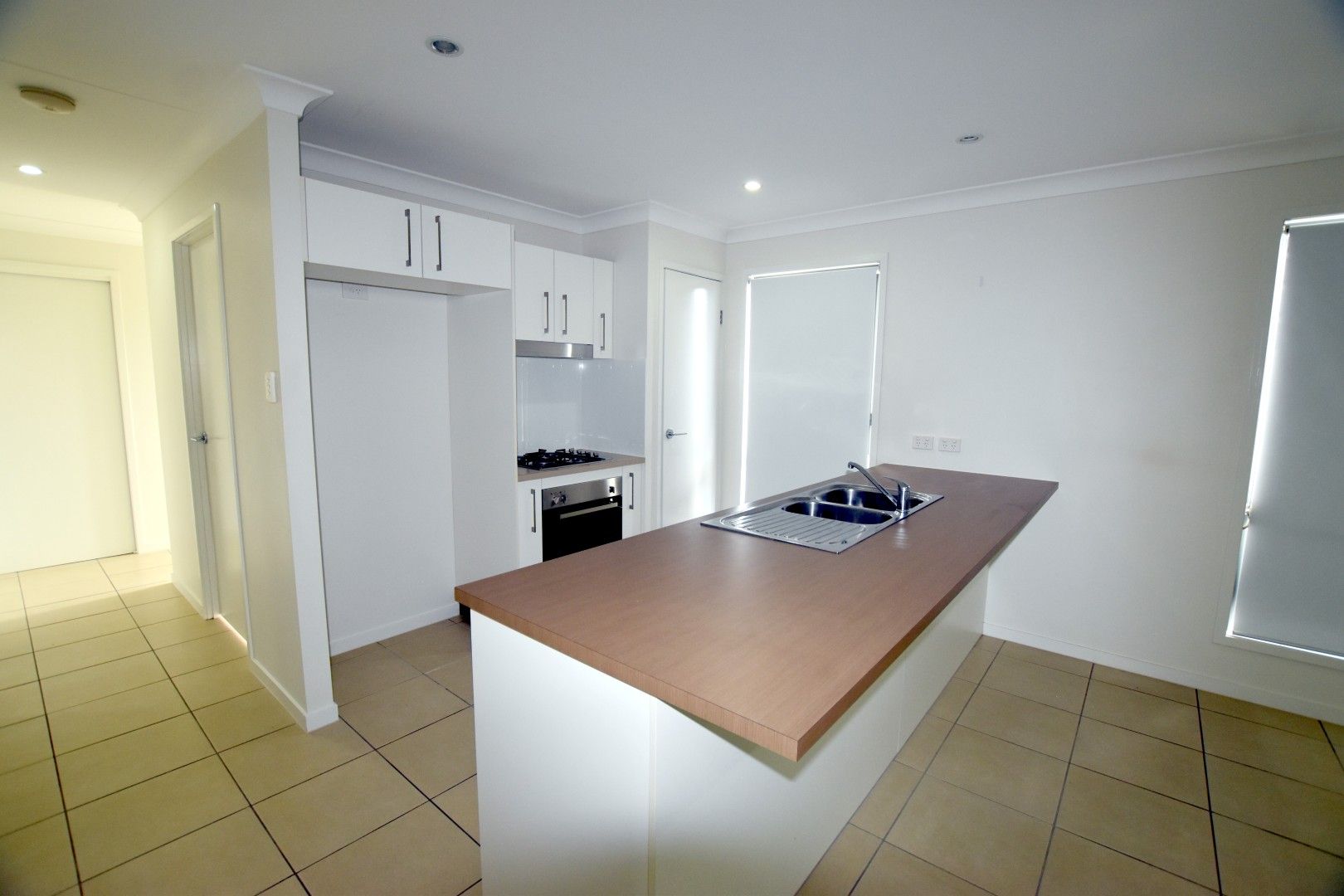 14 Powell Close, New Auckland, QLD 4680
