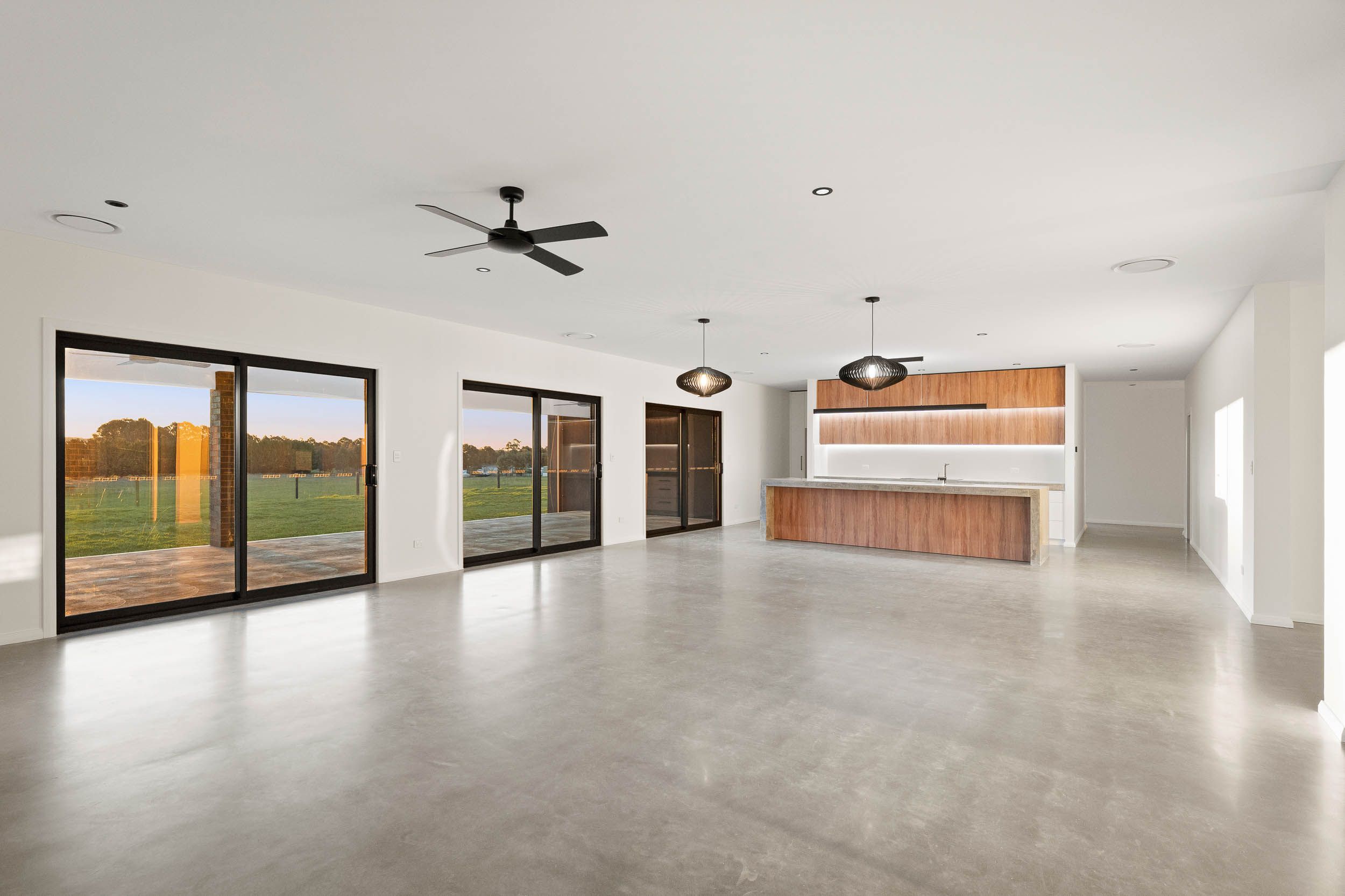 121 Reservoir Road — photo 4 of 26