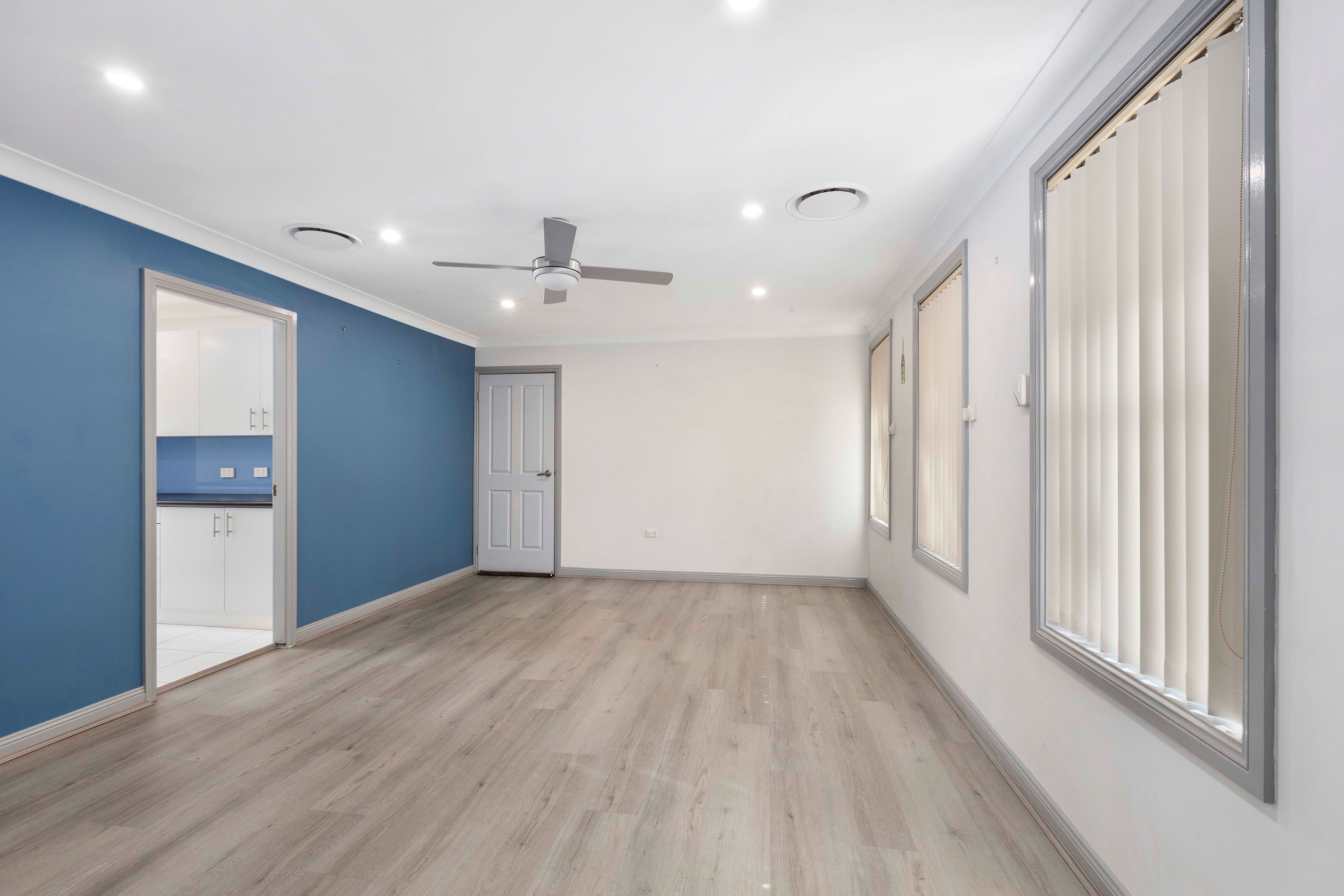 8 Brogla Glen, St Clair, NSW 2759