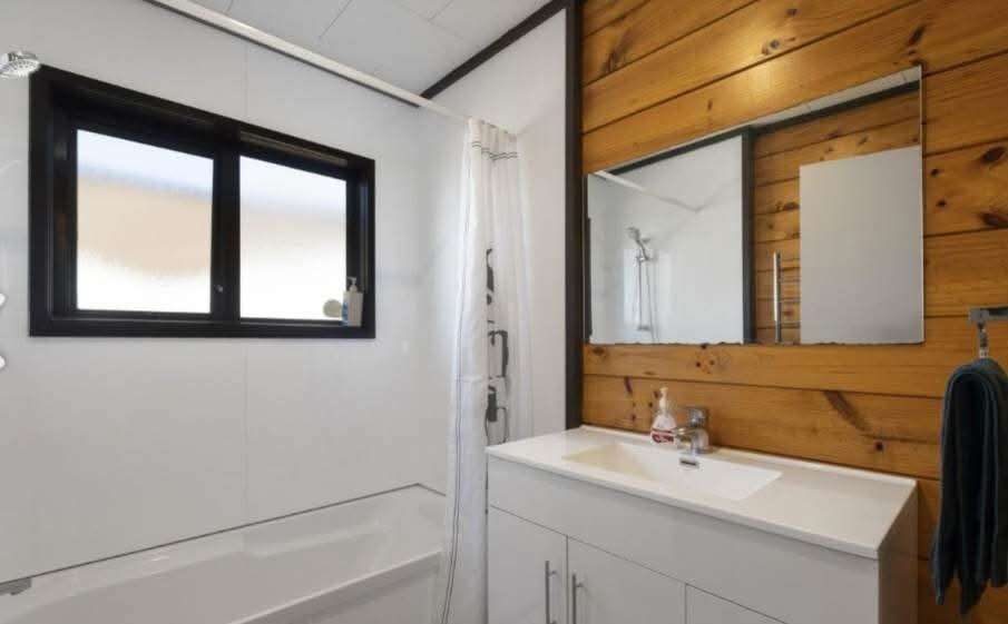 13 Arthur Crescent photo 4