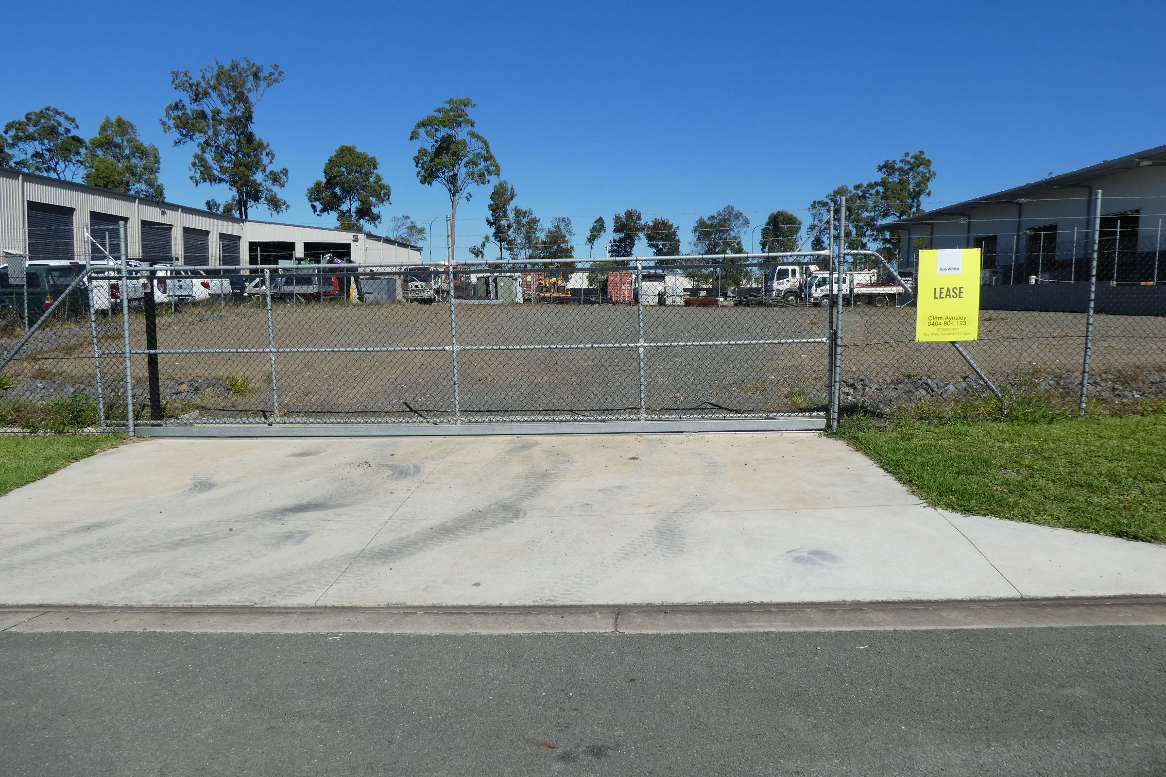 30-32 Blue Eagle Drive, Meadowbrook, QLD 4131