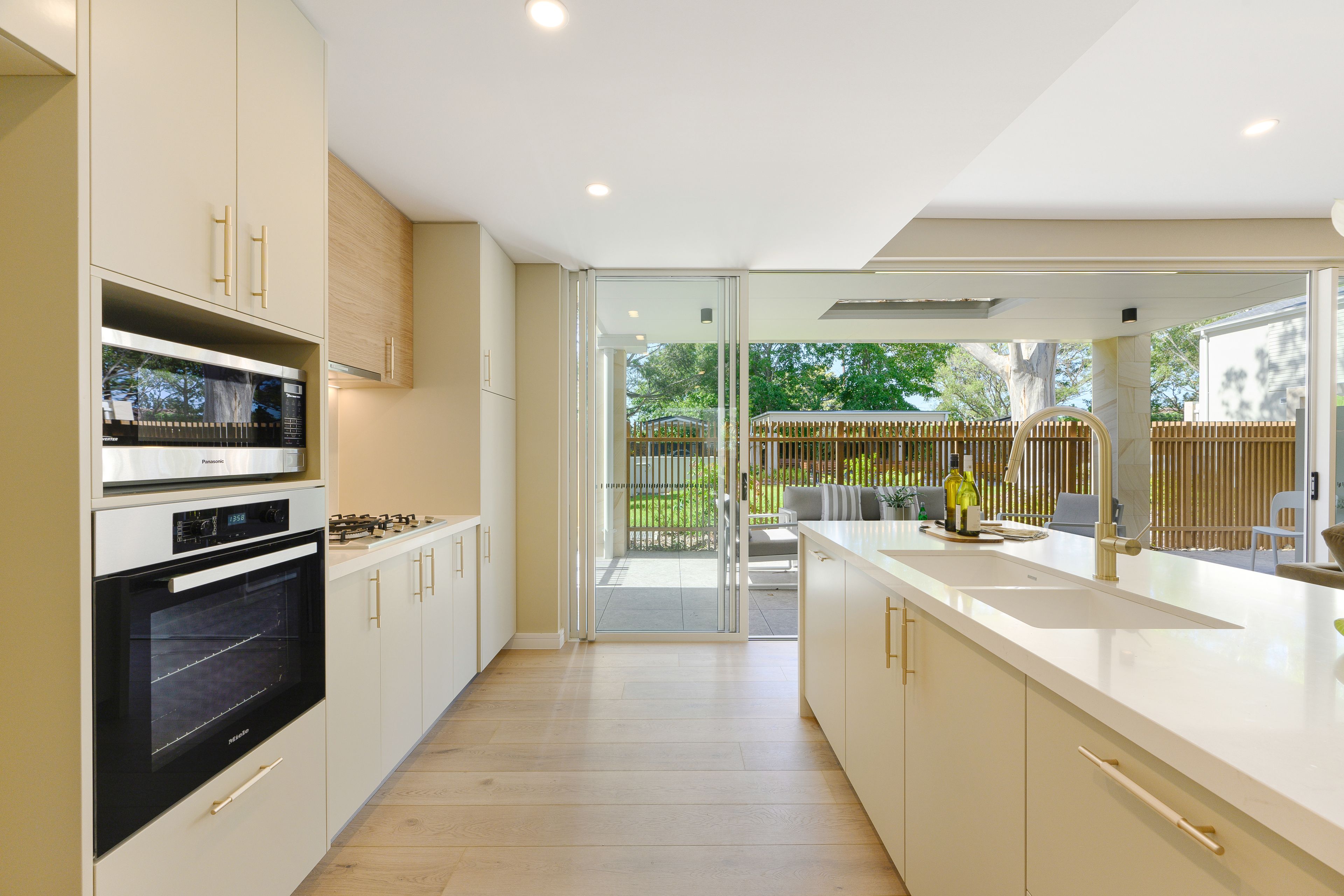 85 Douglas Street — photo 14 of 14
