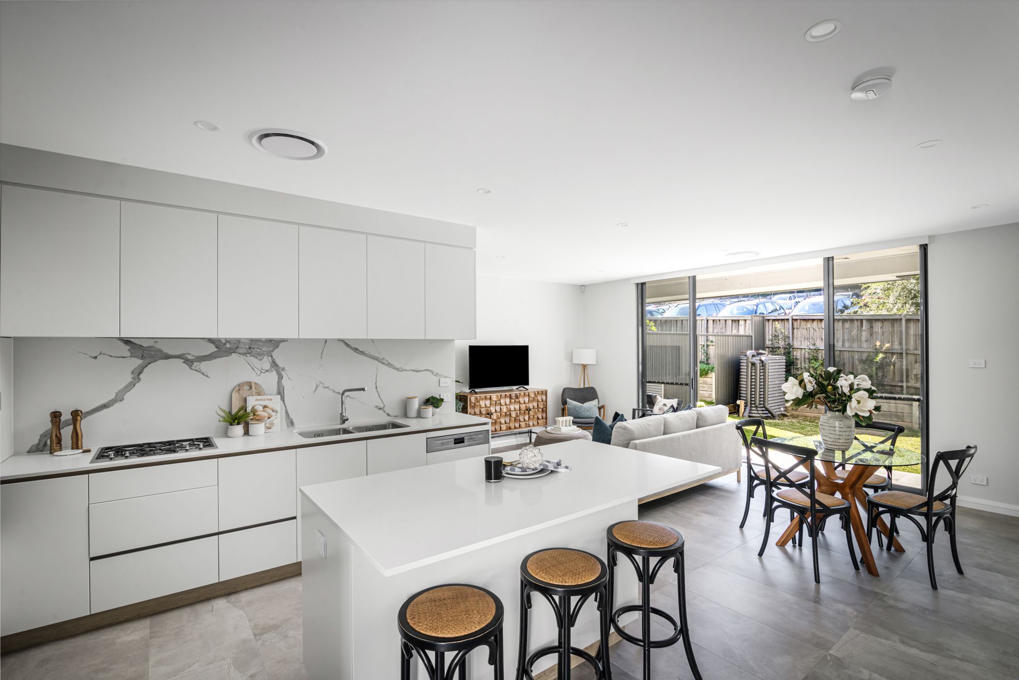 8/2-4 Livingstone Avenue, Baulkham Hills, NSW 2153