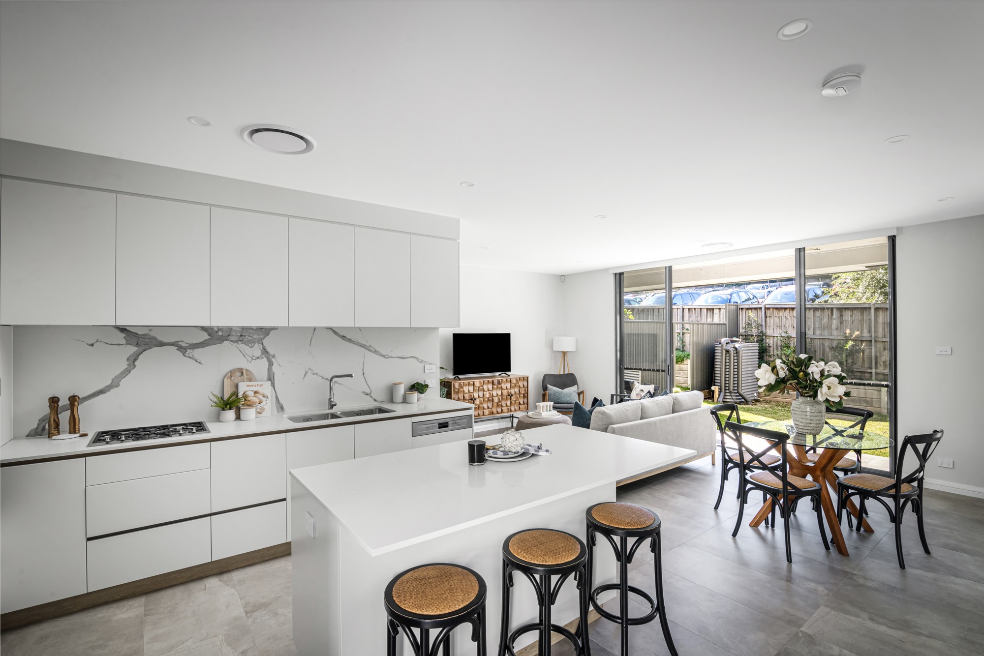 8/2-4 Livingstone Avenue, Baulkham Hills, NSW 2153
