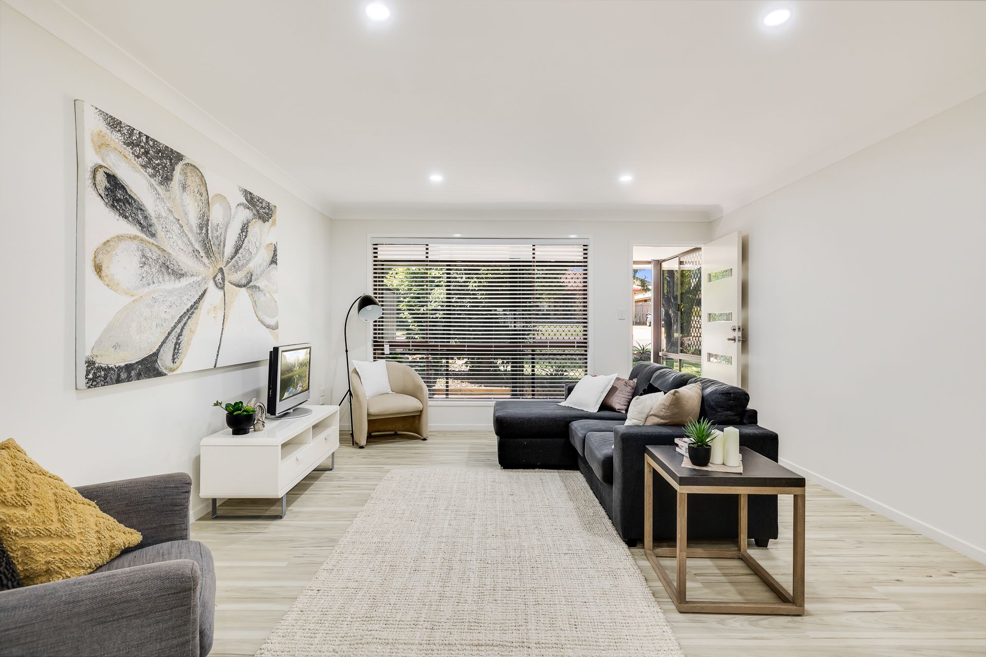 10 Chinchilla Court, Wilsonton Heights, QLD 4350 Sold House Ray