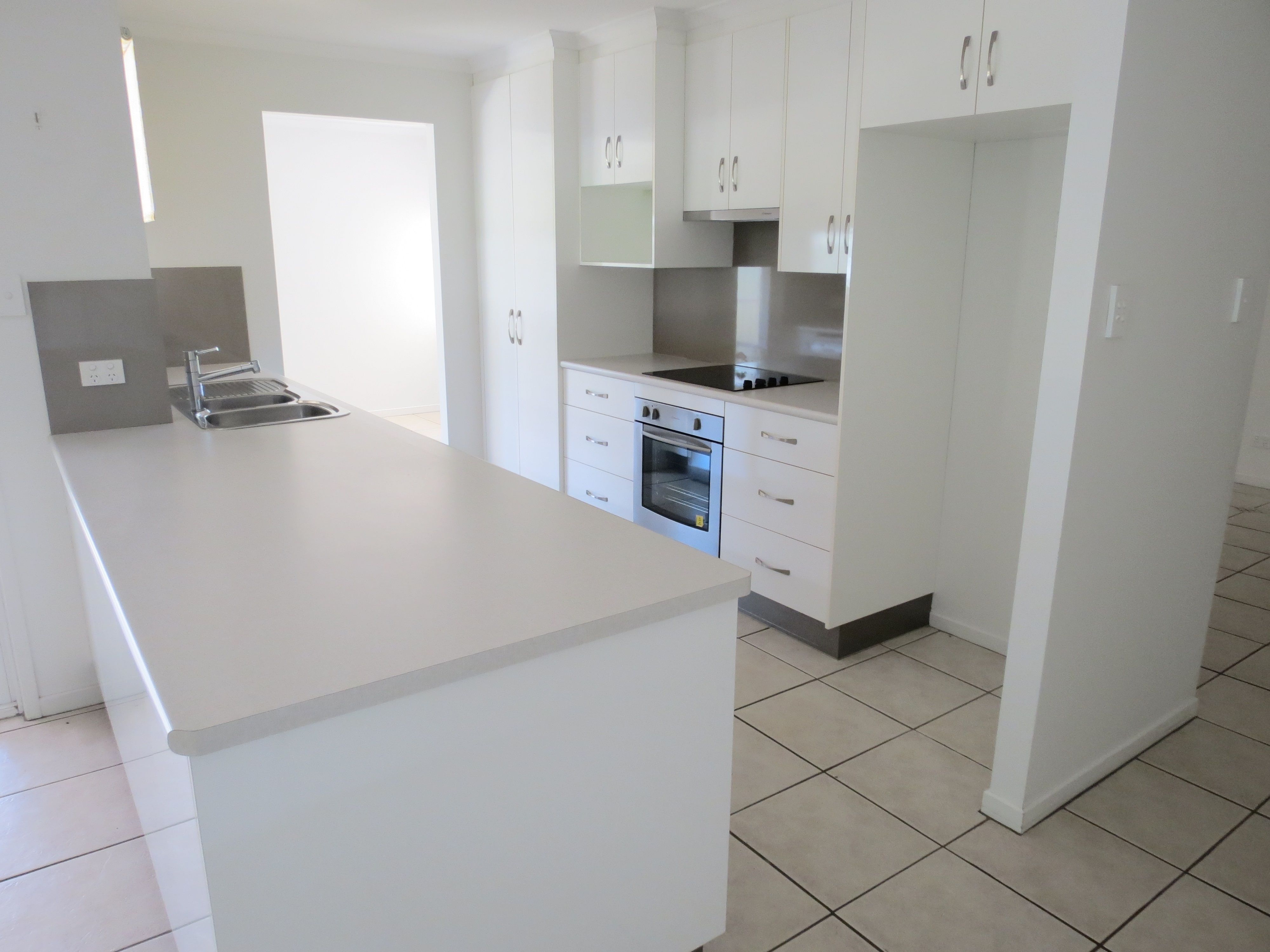 4 Gray Street, Emerald, QLD 4720
