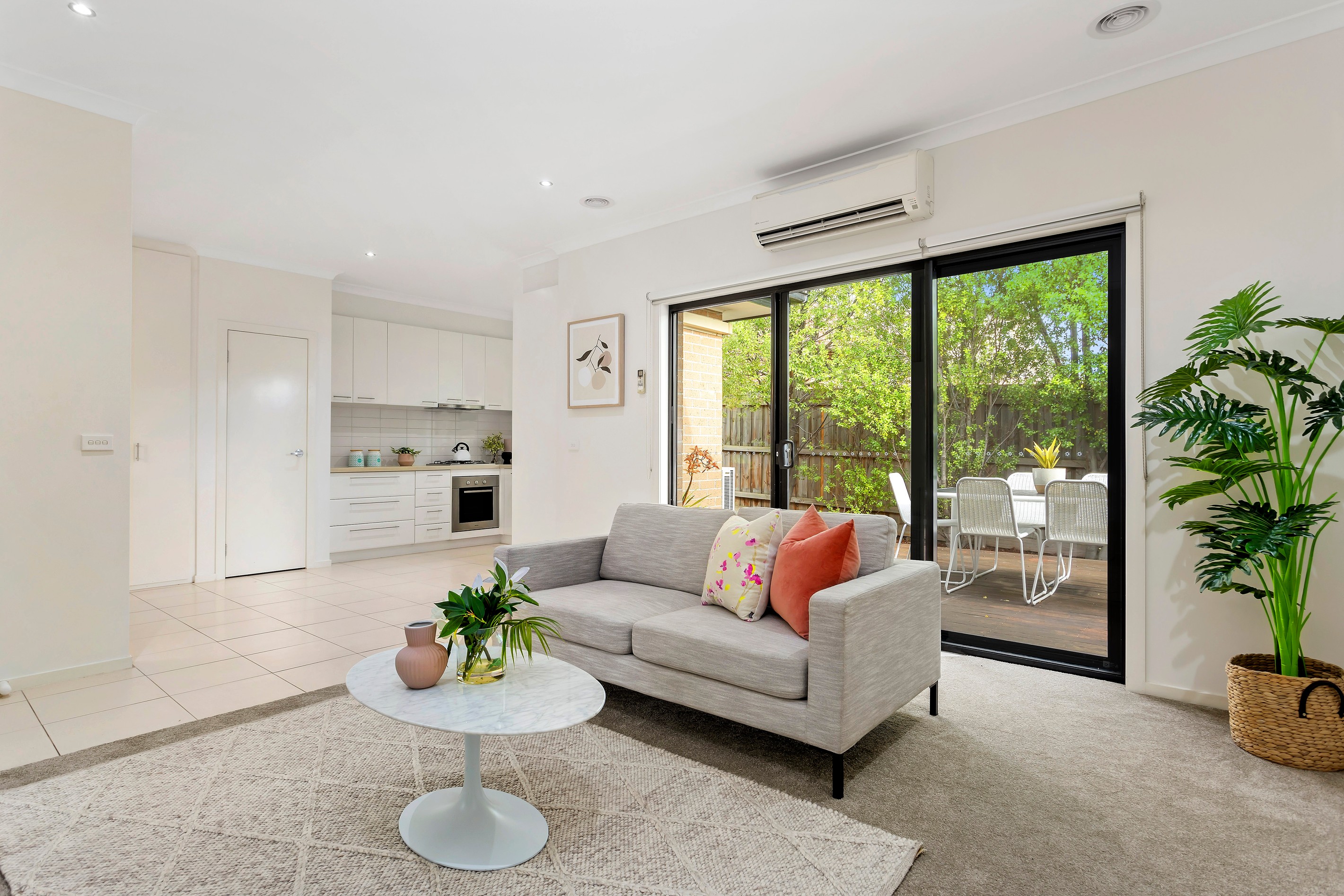 2/15 Batesford Road, Chadstone, VIC 3148