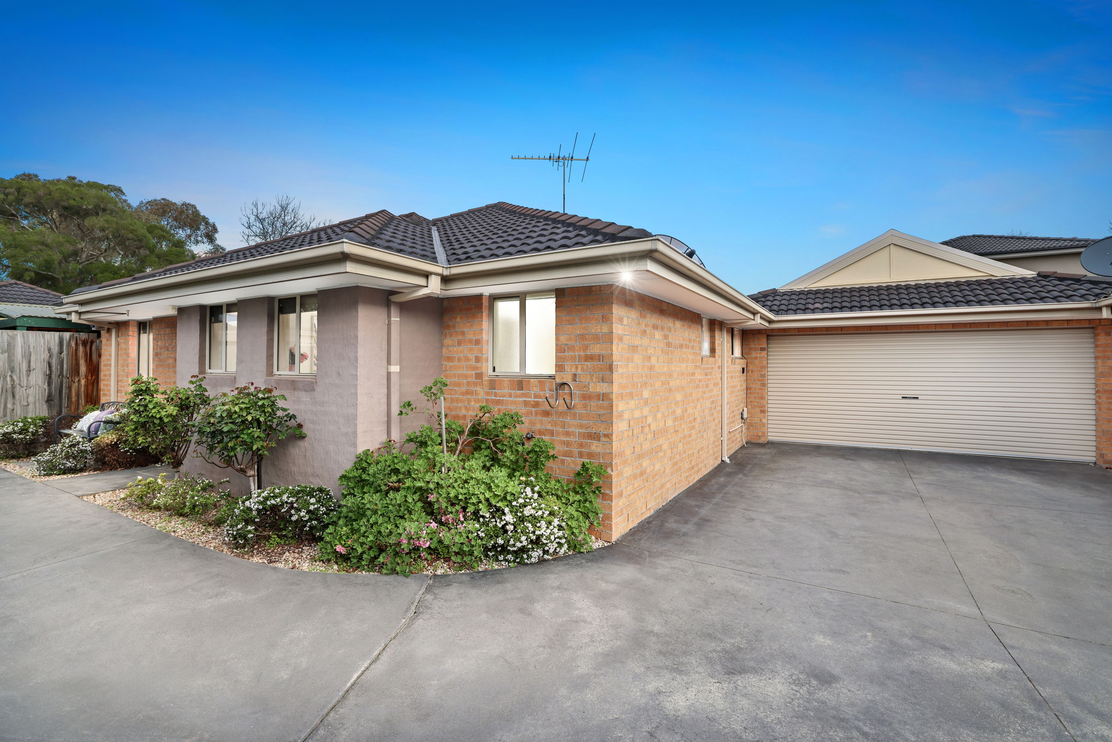 10 Ross Street, Ferntree Gully VIC 3156