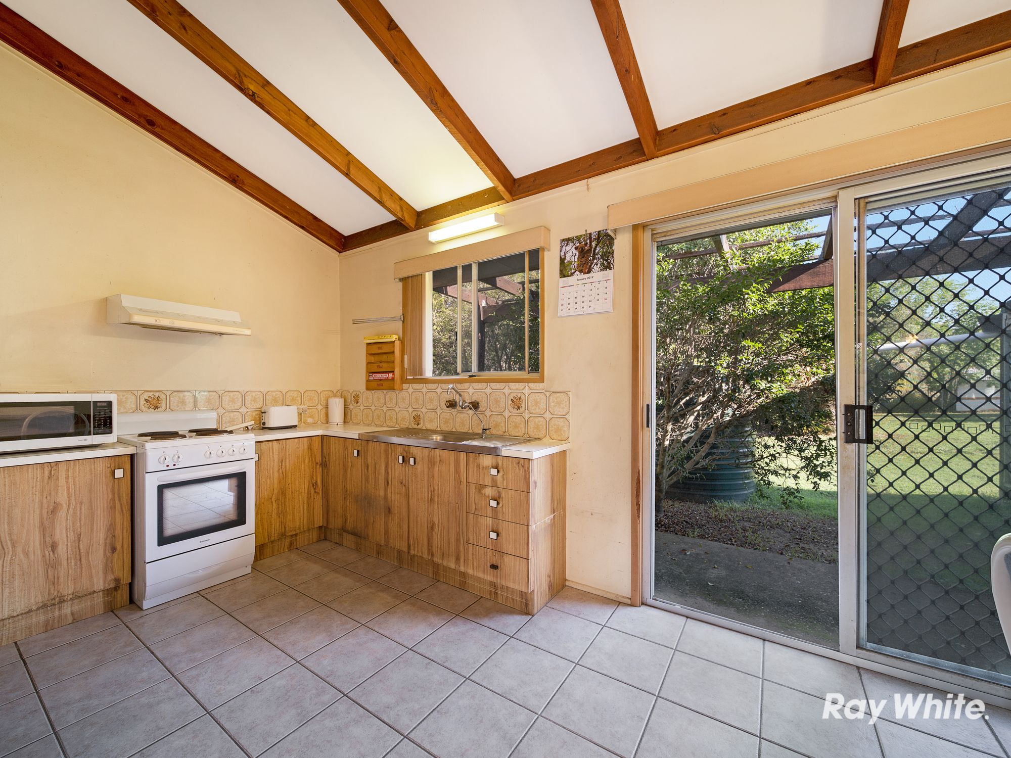16 Yvonne Drive, Boronia Heights, QLD 4124