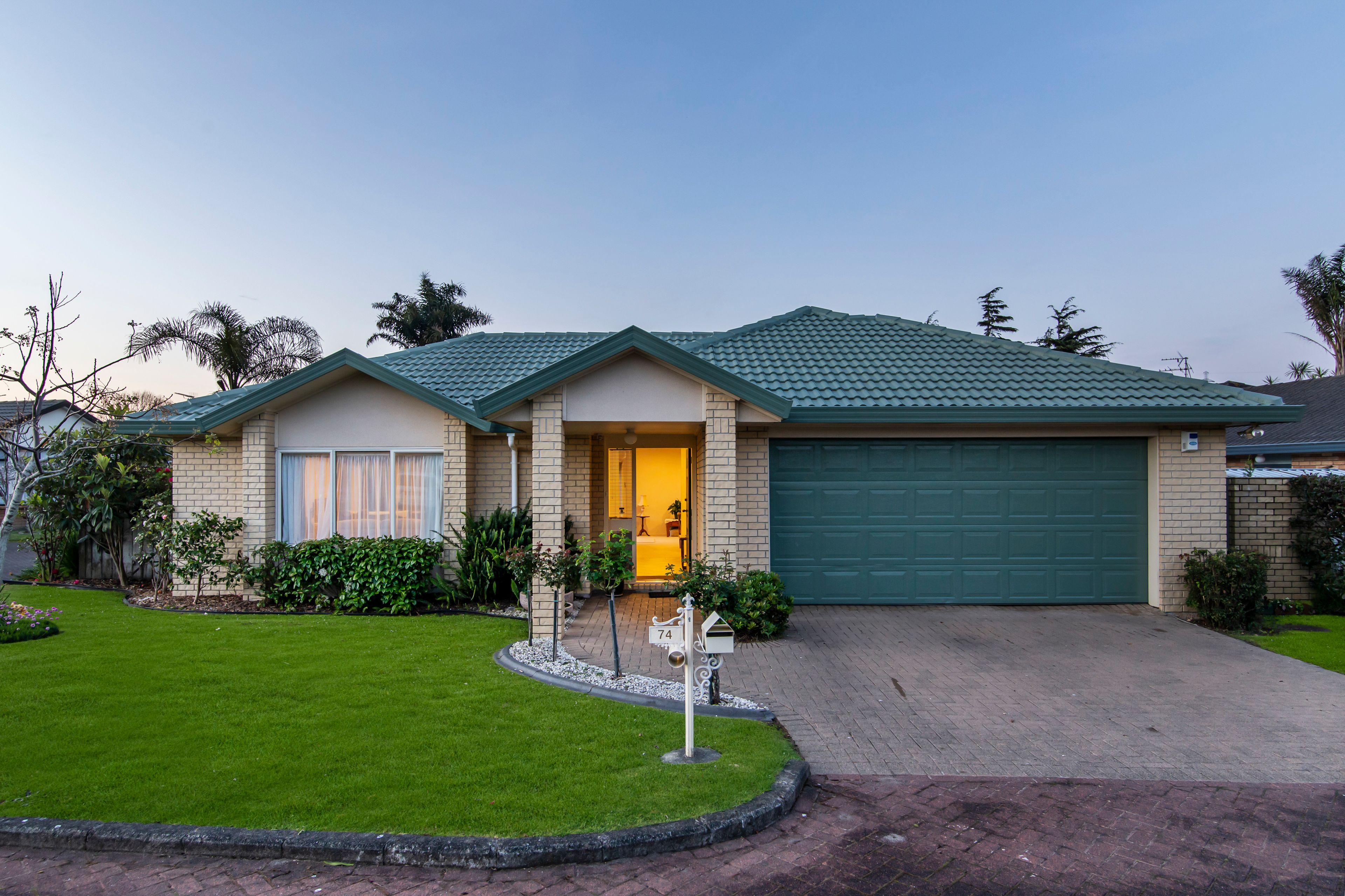 74 Sheriff Place, Randwick Park, Manukau City