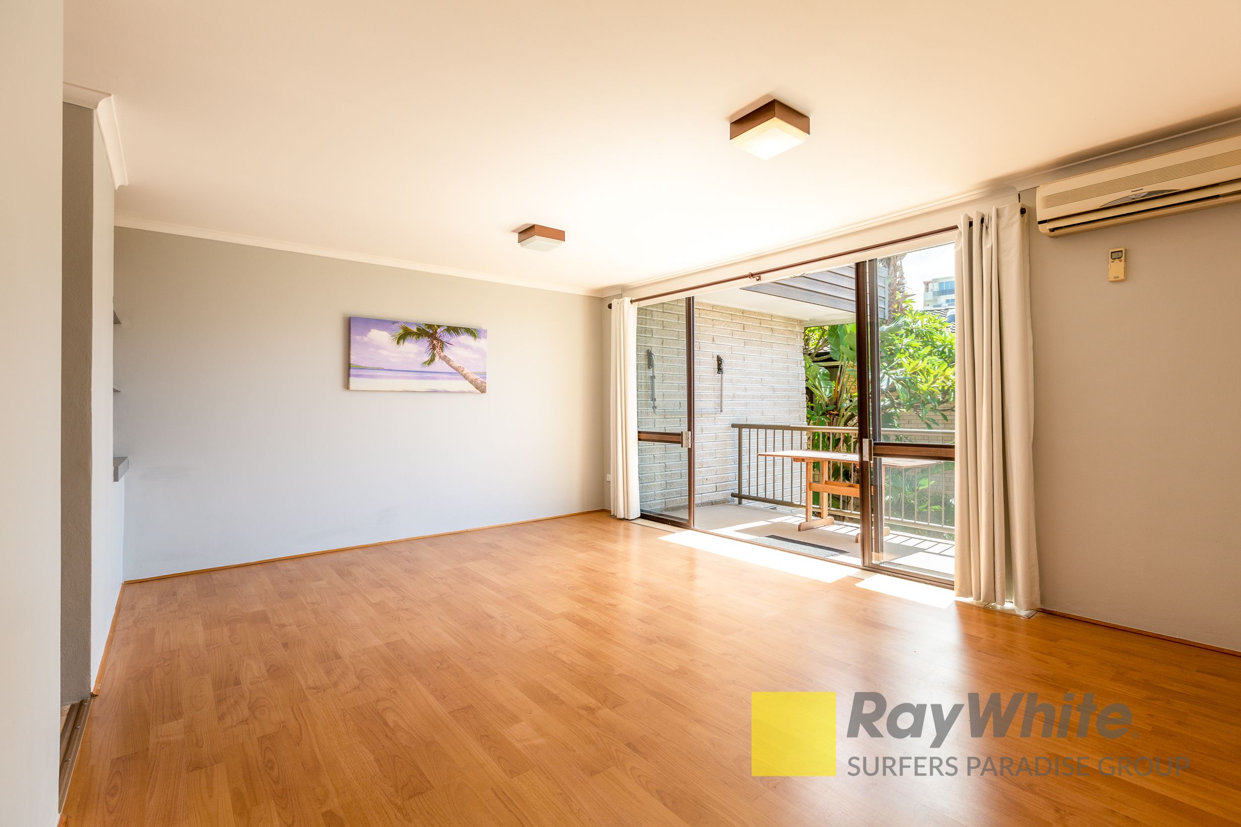 4/33 Darrambal Street, Chevron Island, QLD 4217