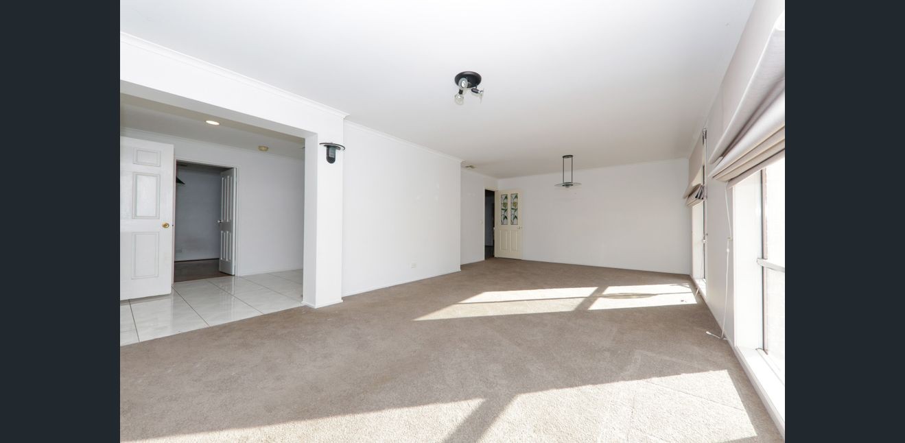 8 Fromelles Court, Wantirna South, VIC 3152