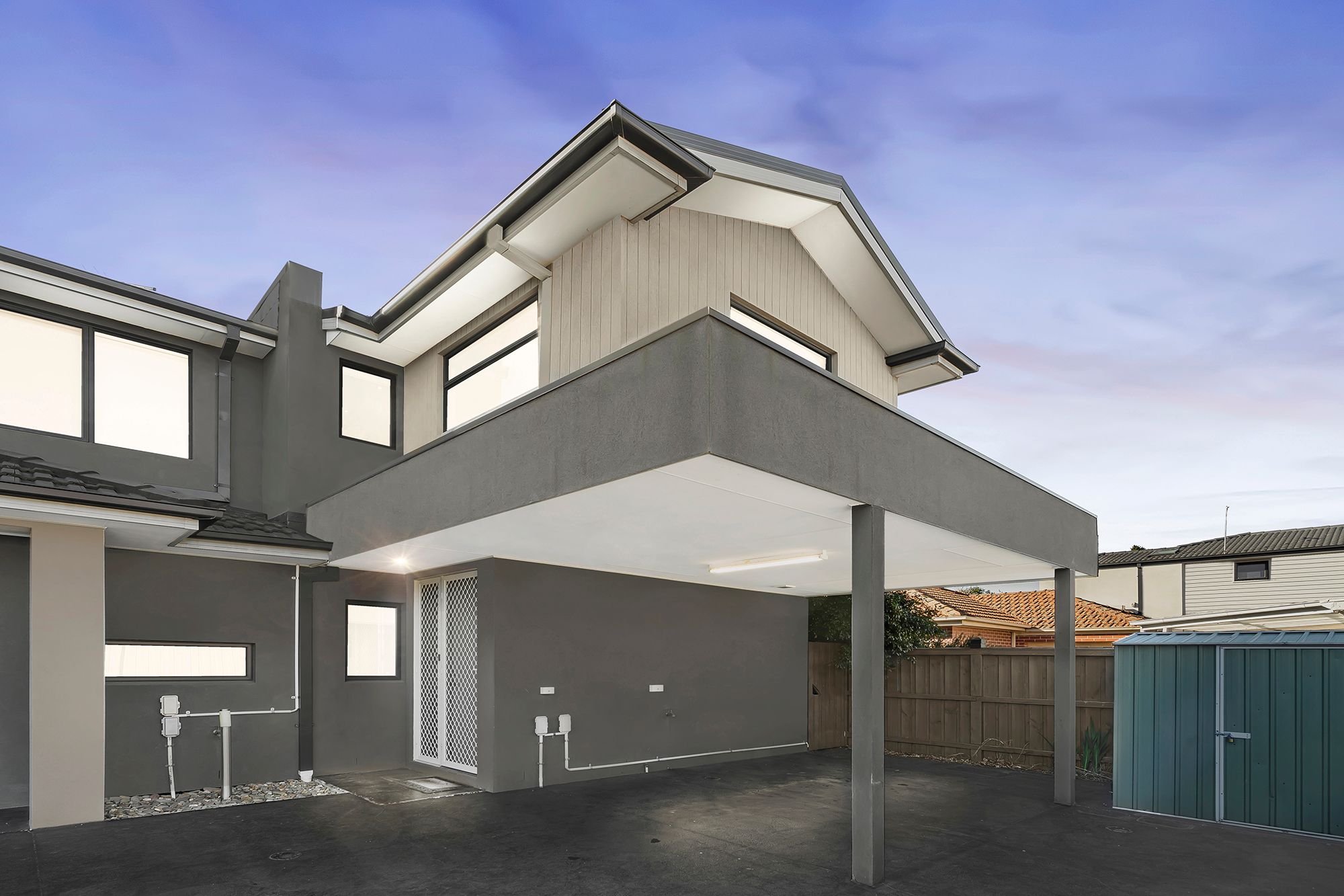 2/90 Arundel Avenue — photo from Ray White Reservoir