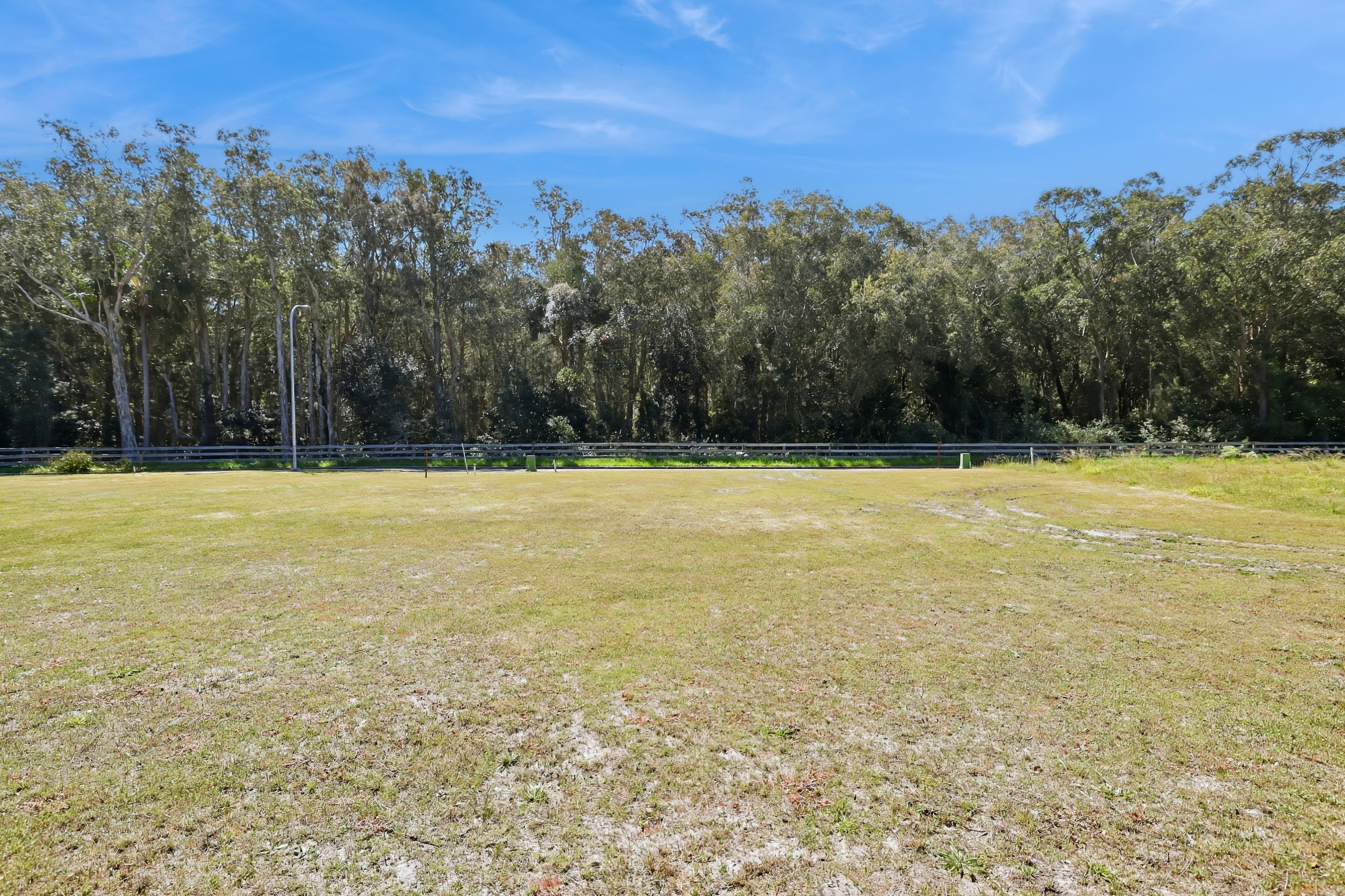 8 Bayview Road — photo 4 of 7