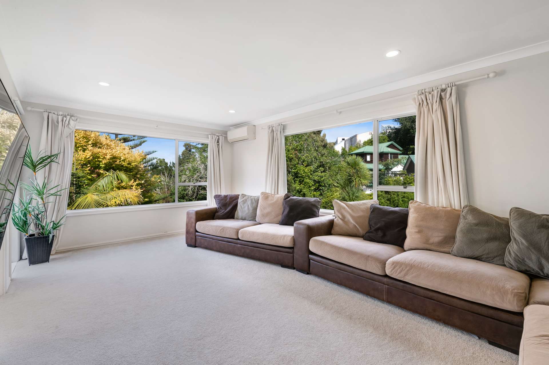 806A Beach Road photo 5