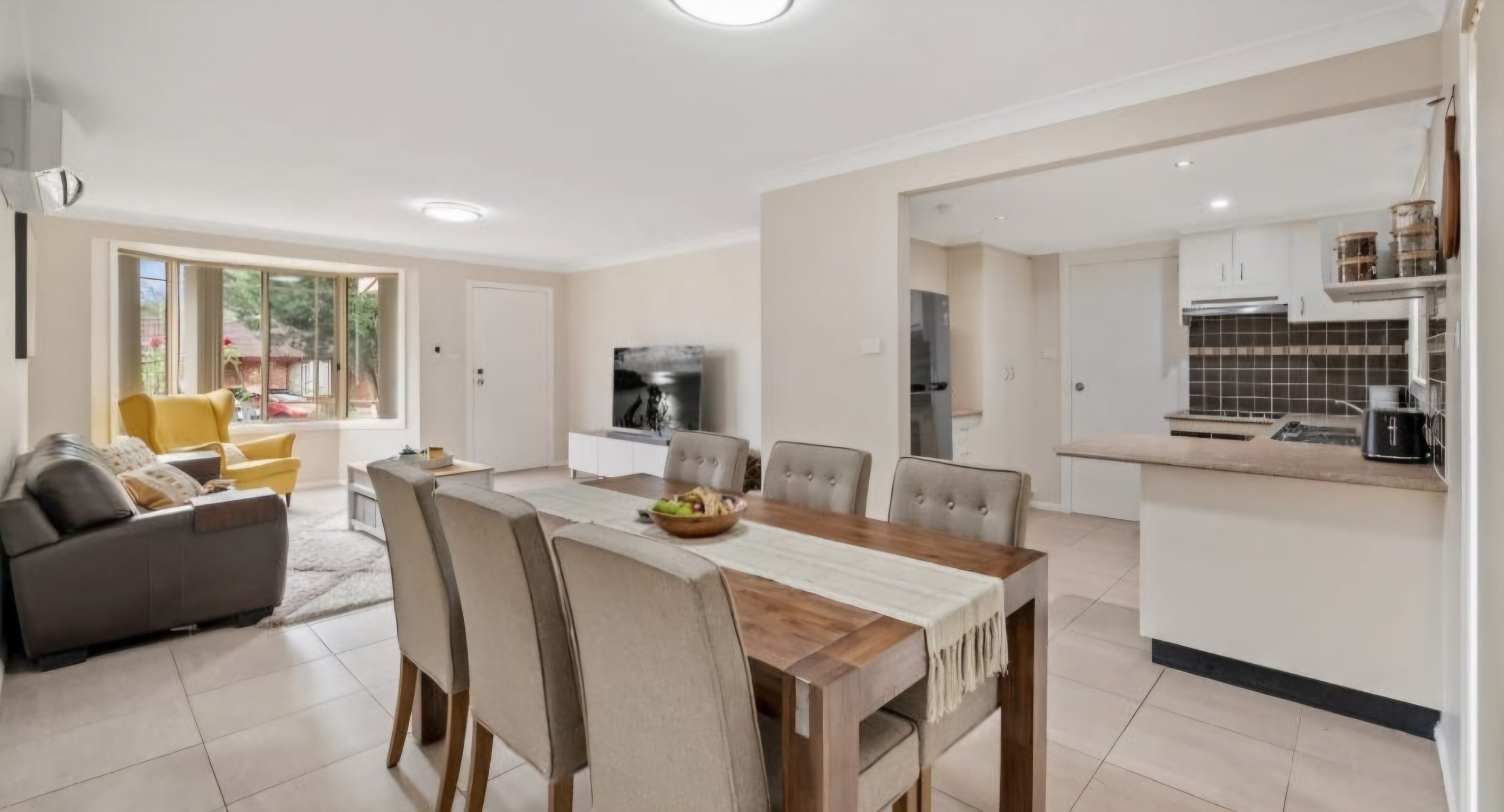 2/6 Wickfield Circuit, Ambarvale, NSW 2560