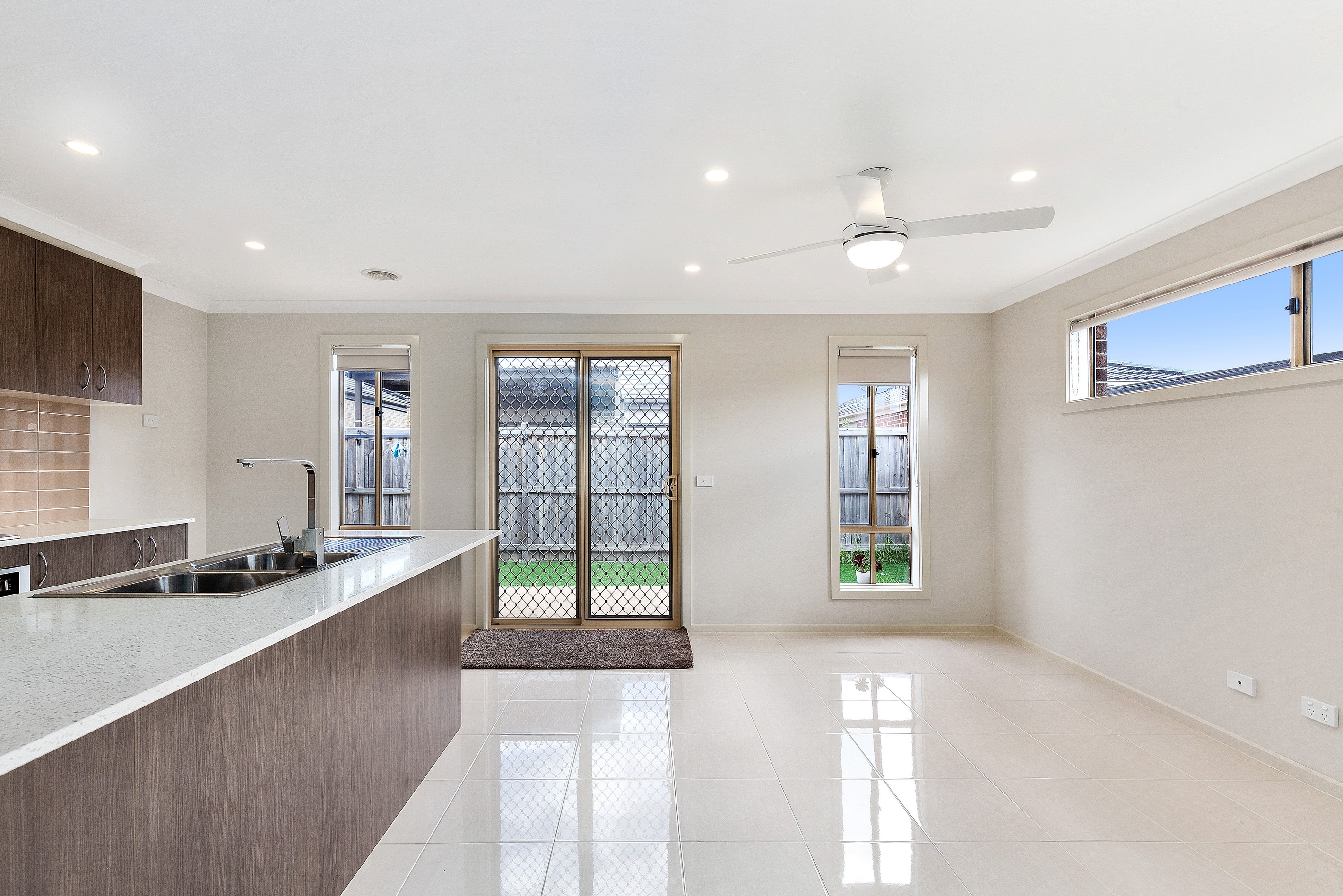 8 Woodbine Street, Pakenham, VIC 3810