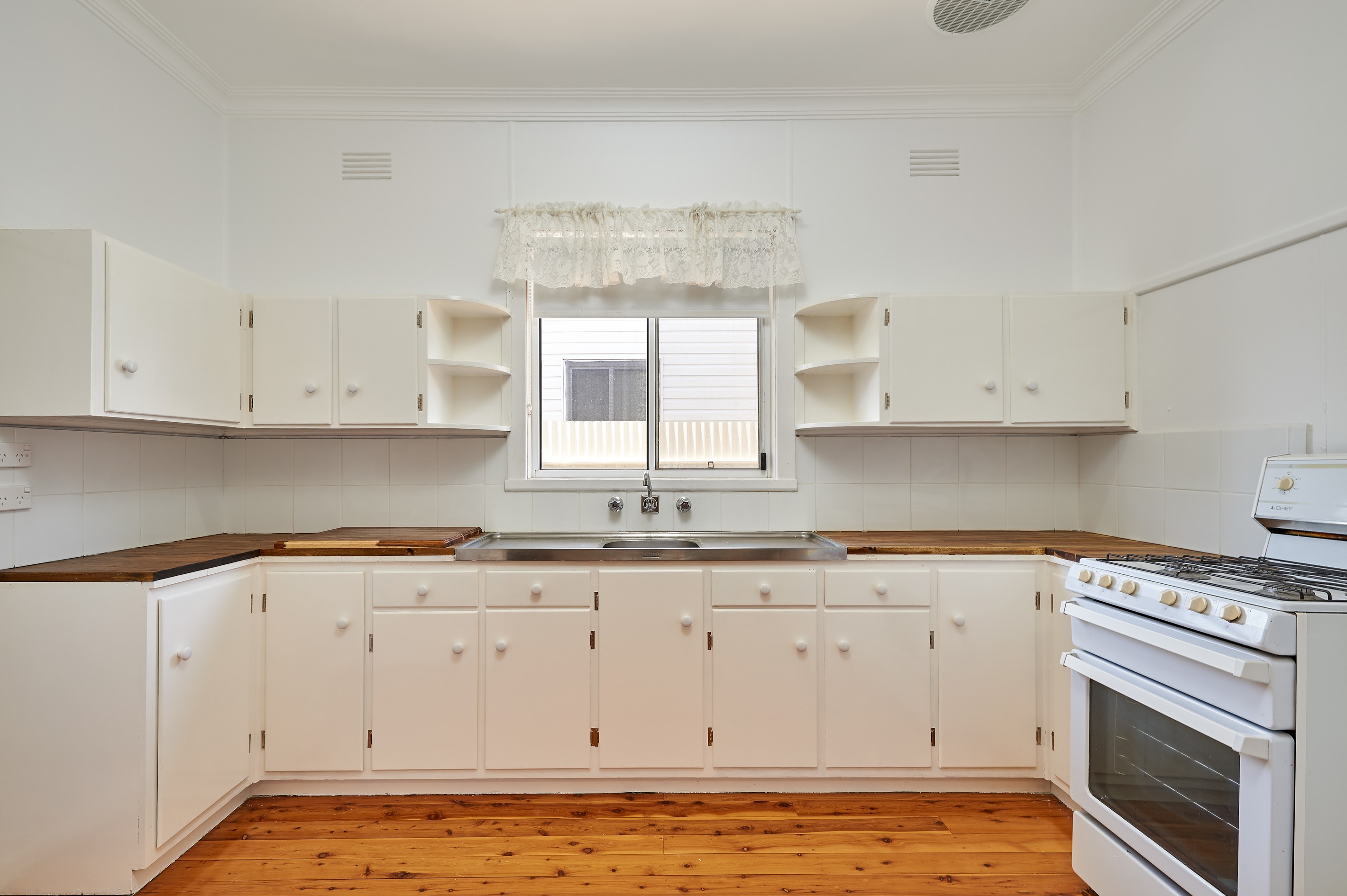 8 Florence Street, Junee, NSW 2663