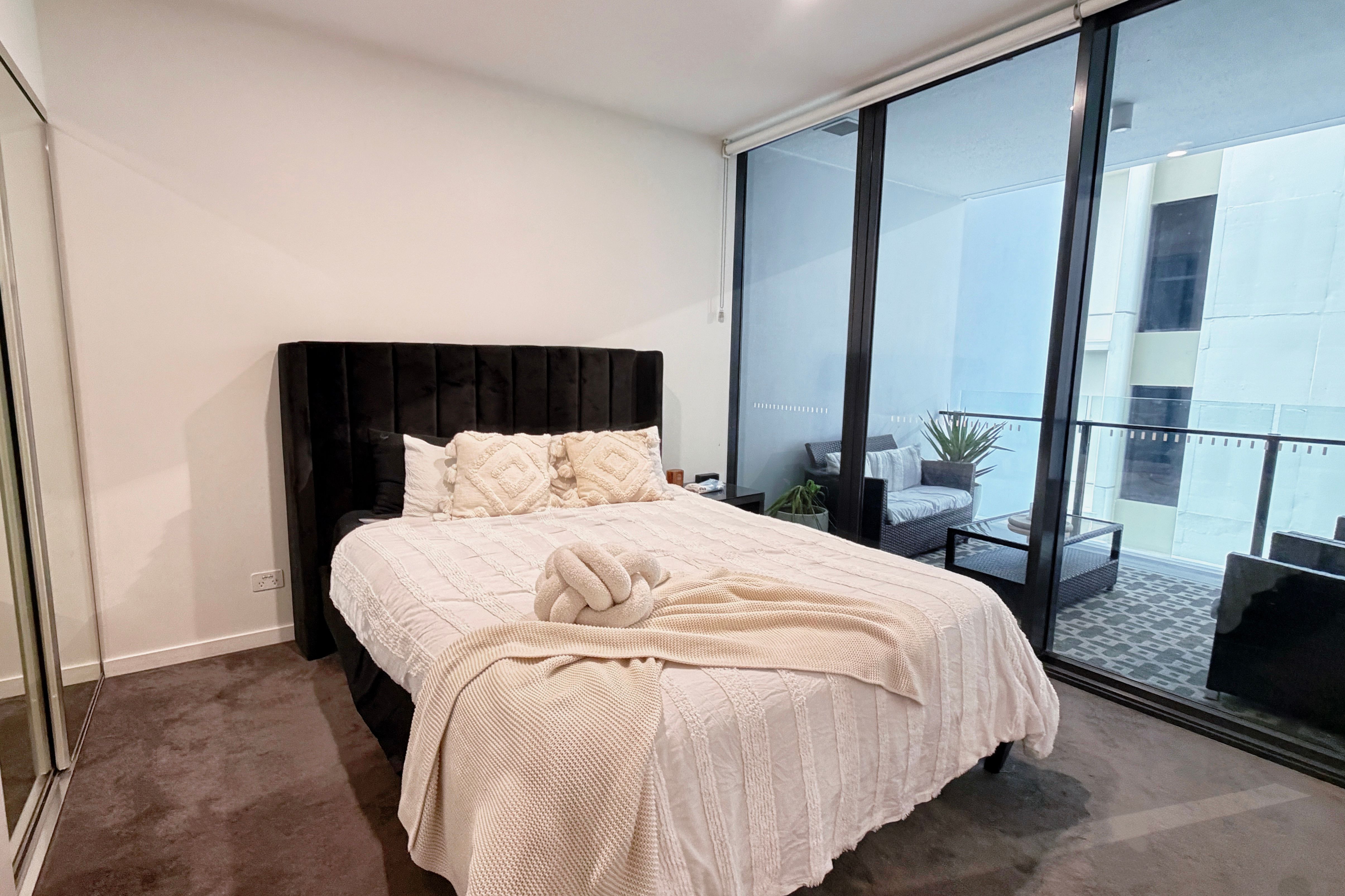 20805/28 Merivale Street — photo 6 of 11
