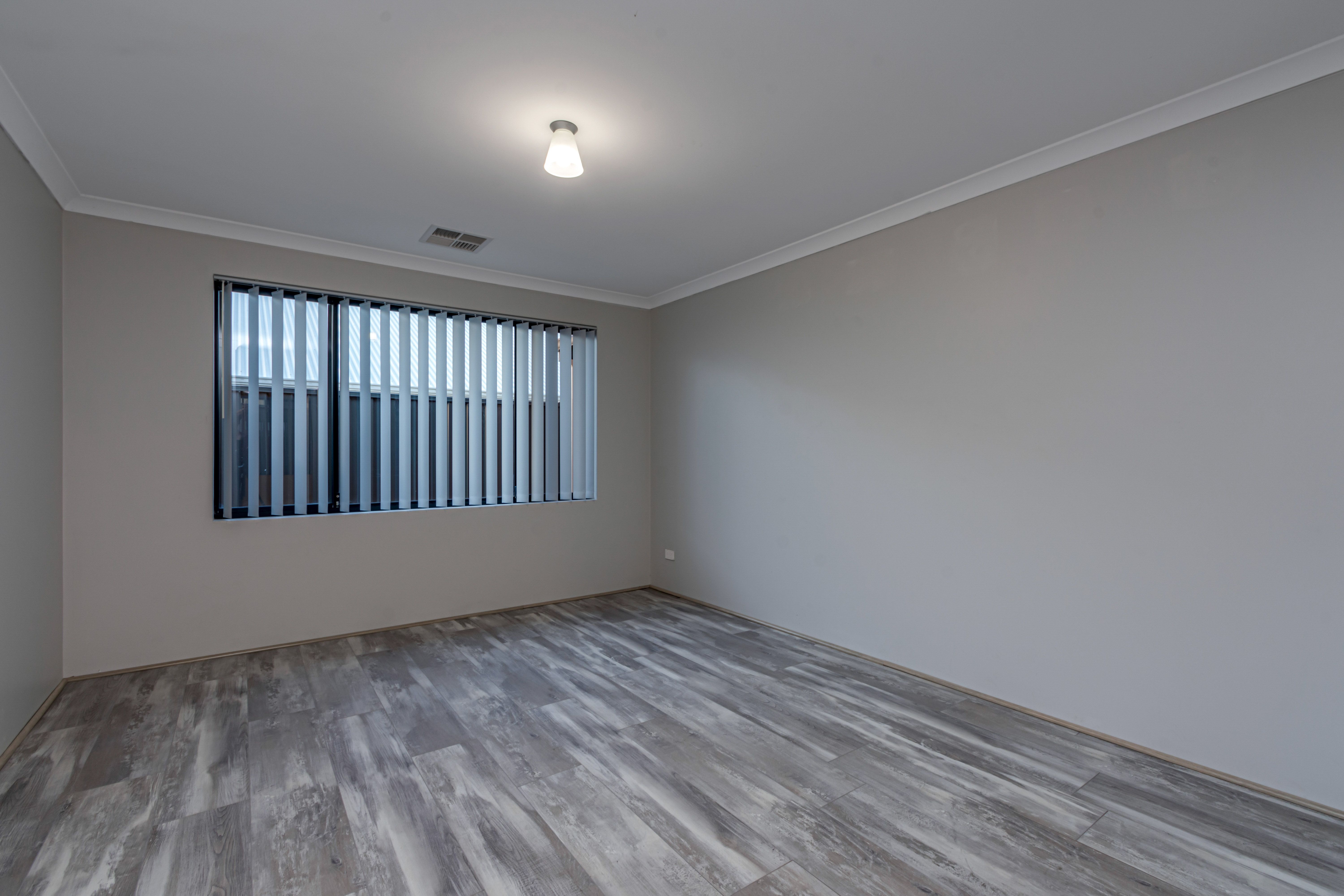 19 Seddon Parade — photo 10 of 23