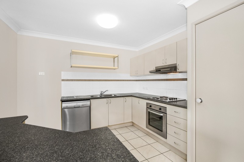 28 Bamboo Crescent, Mount Louisa, QLD 4814