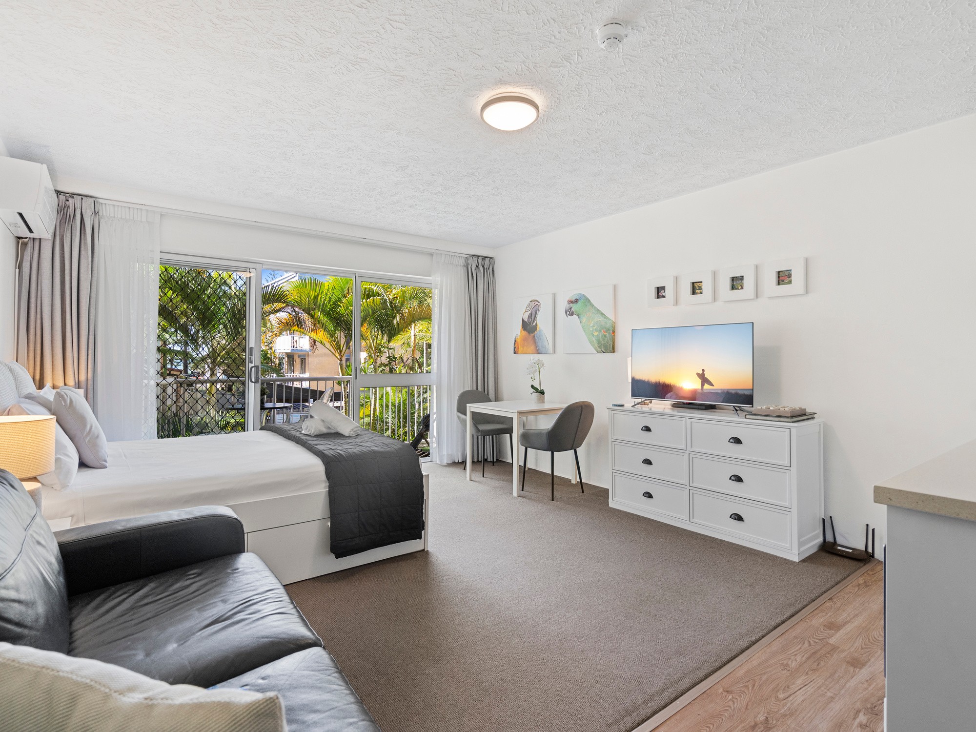 211/2007 Gold Coast Highway, Miami, QLD 4220
