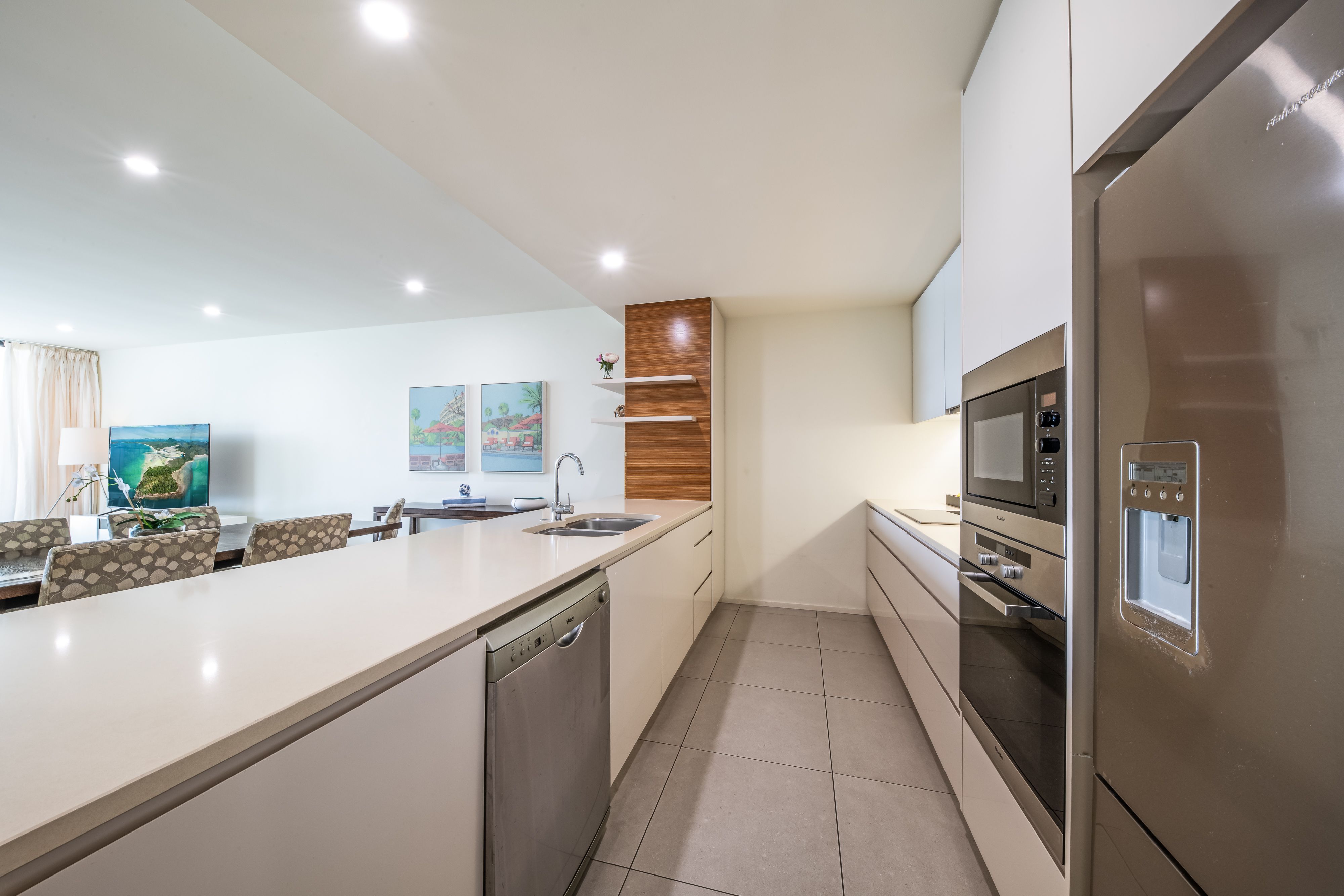 2/11 Altmann Avenue — photo 13 of 28