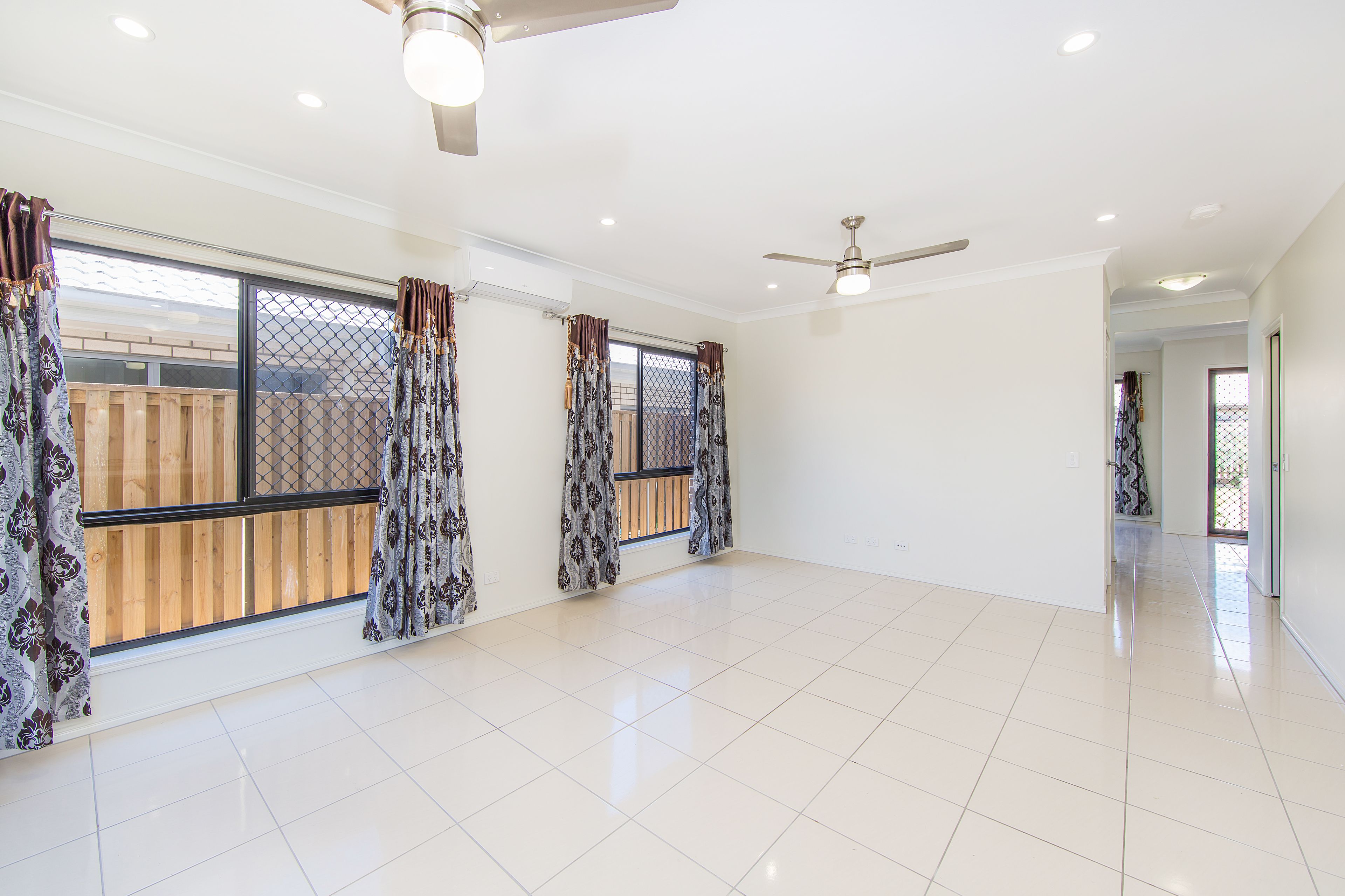 4 Nungatta Circuit, FITZGIBBON, QLD 4018
