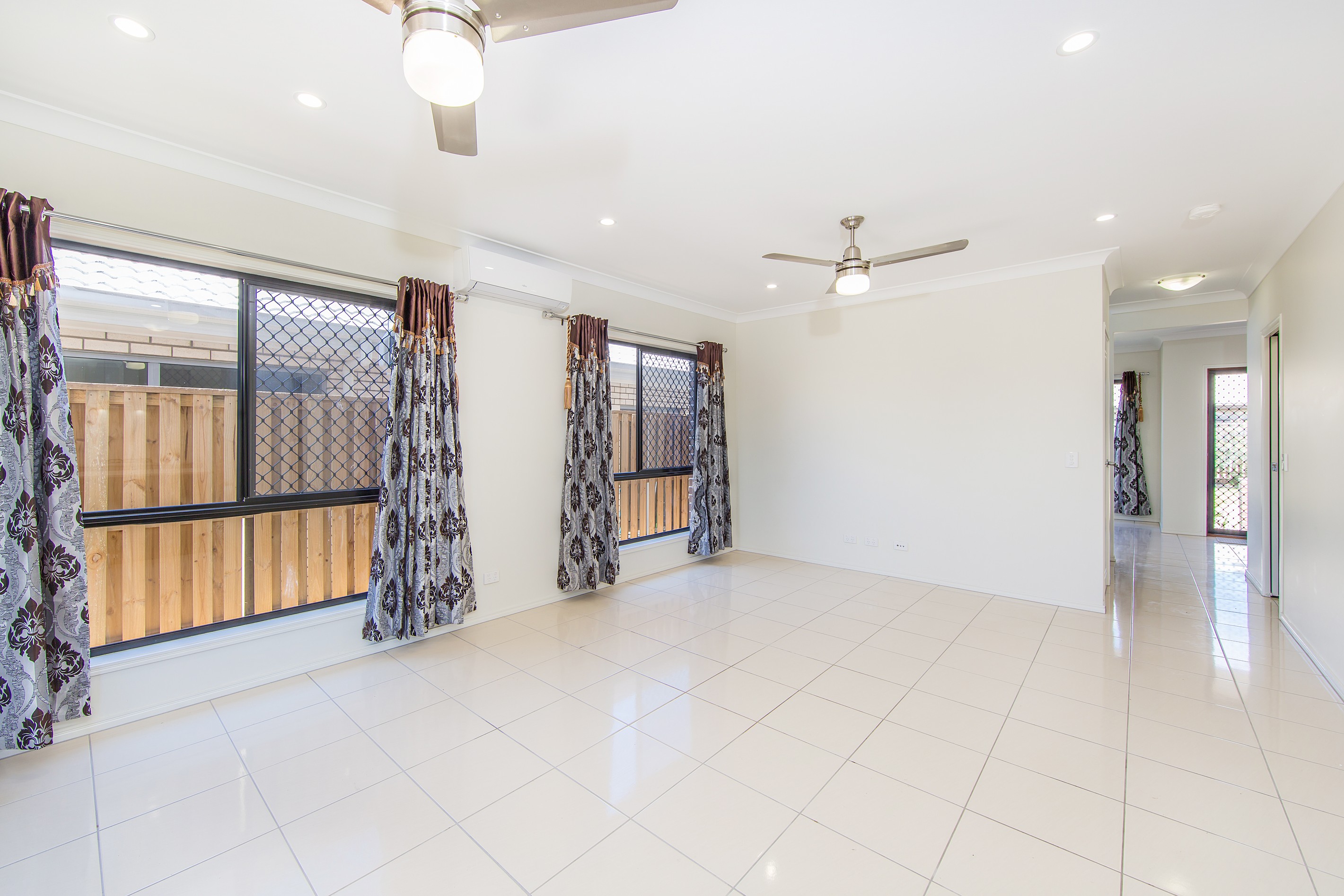 4 Nungatta Circuit, FITZGIBBON, QLD 4018