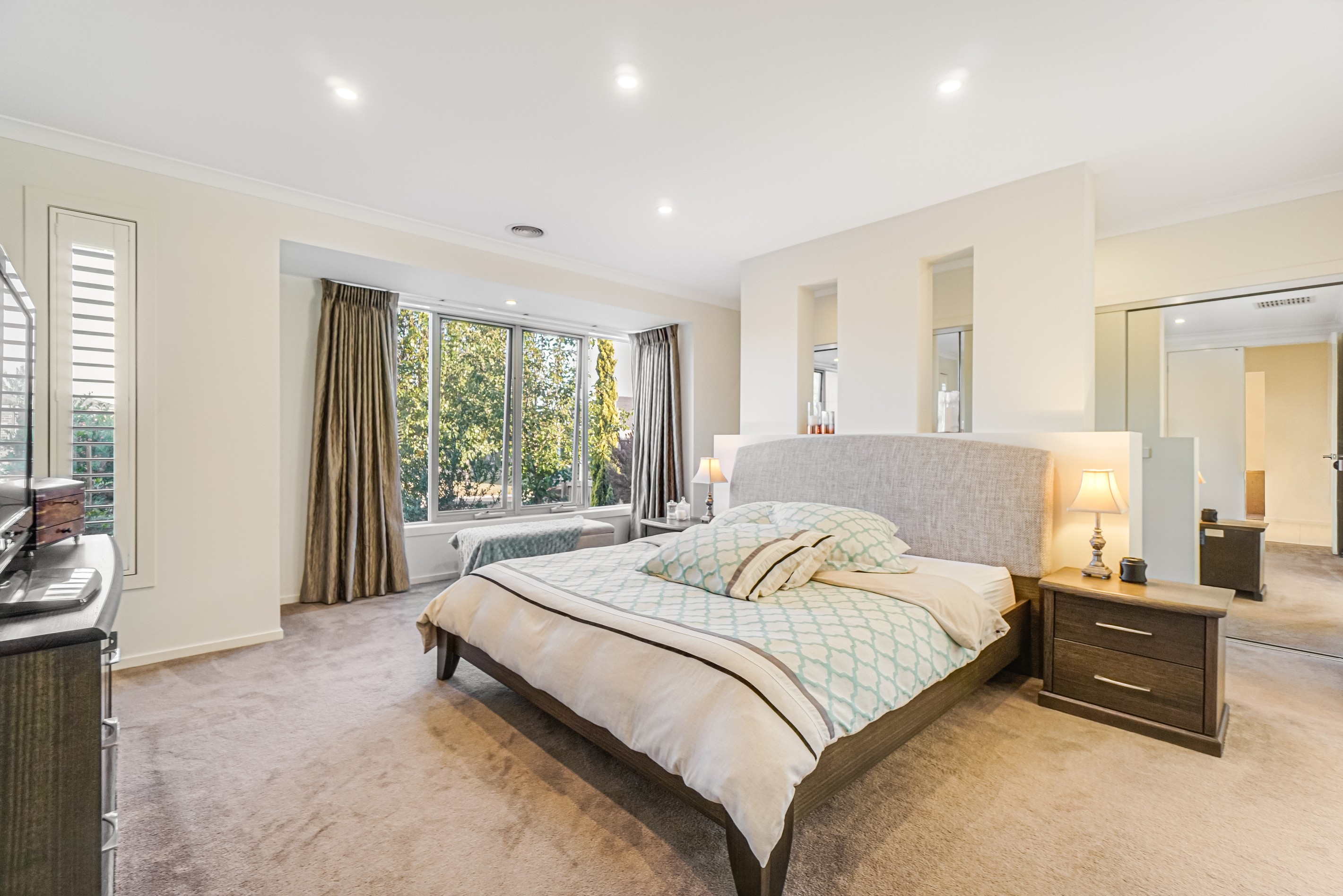 10 Alvis Close, Taylors Hill, VIC 3037