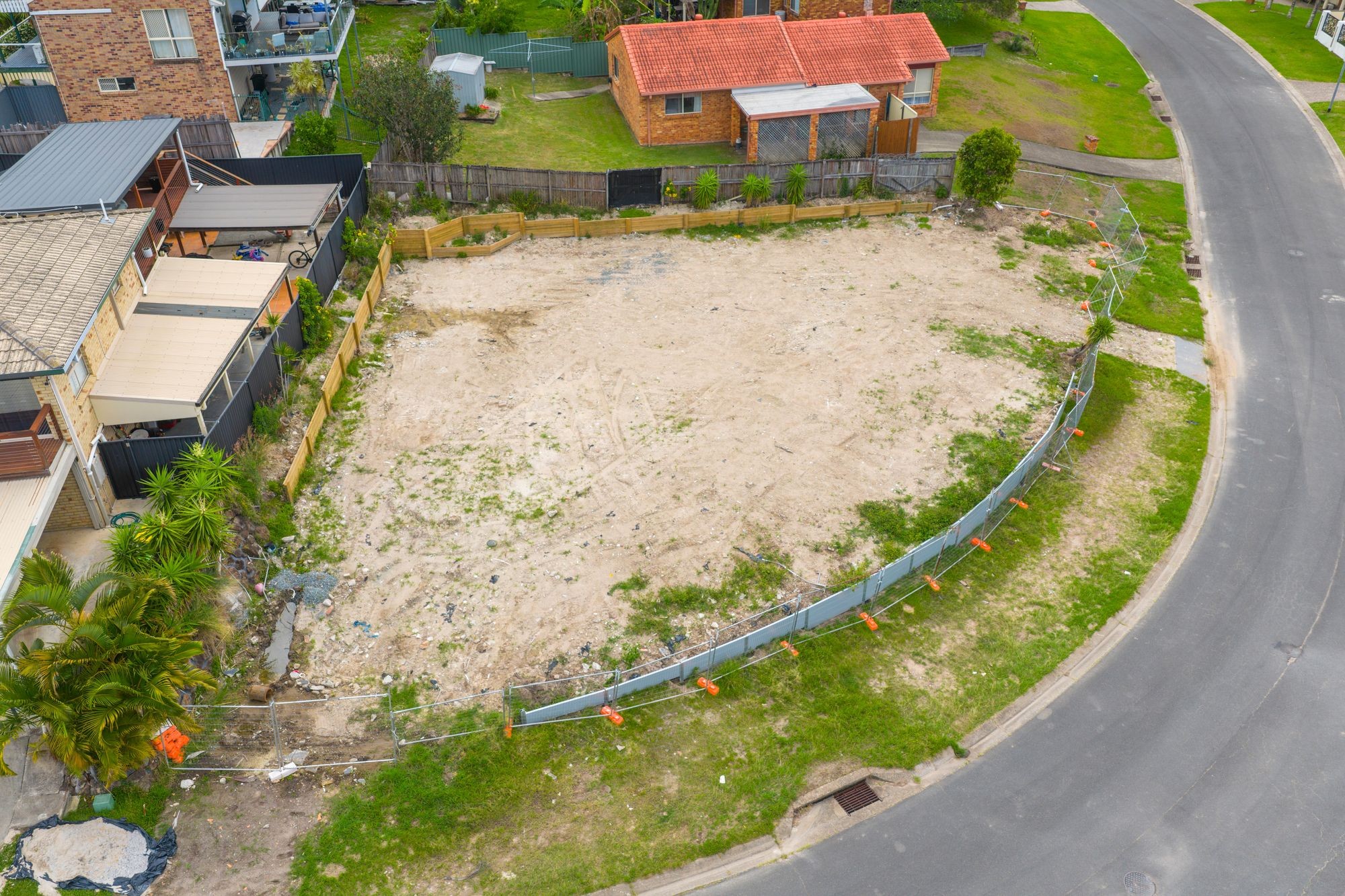 4 Paul Court, Carrara, QLD 4211