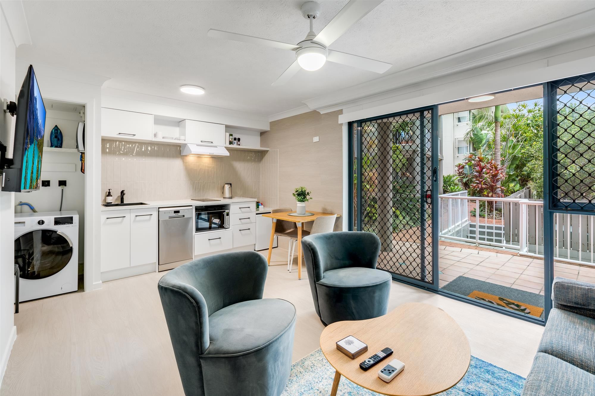 4/3650 Main Beach Parade, Main Beach, QLD 4217