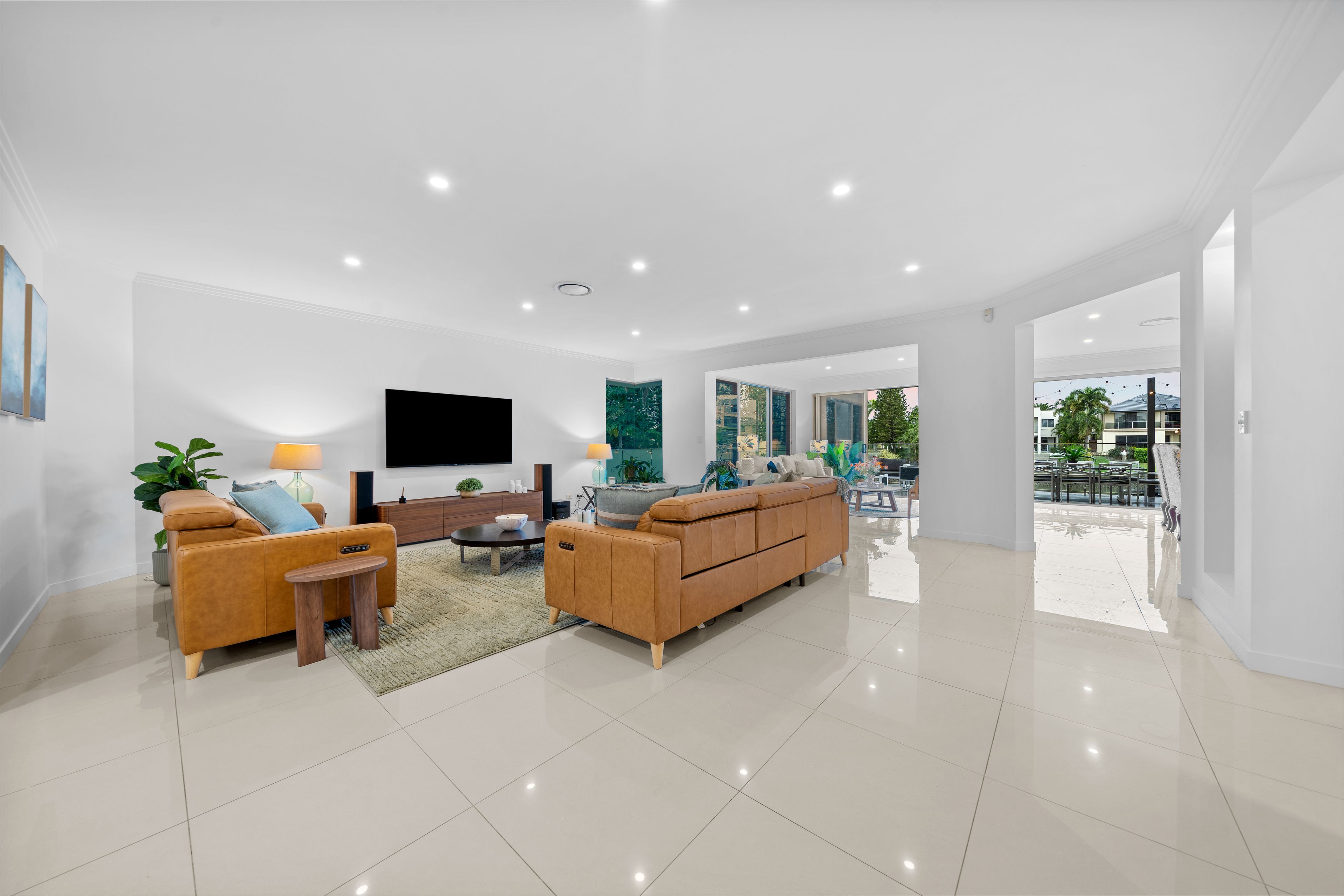 2301 Belmont Court East — photo 8 of 28