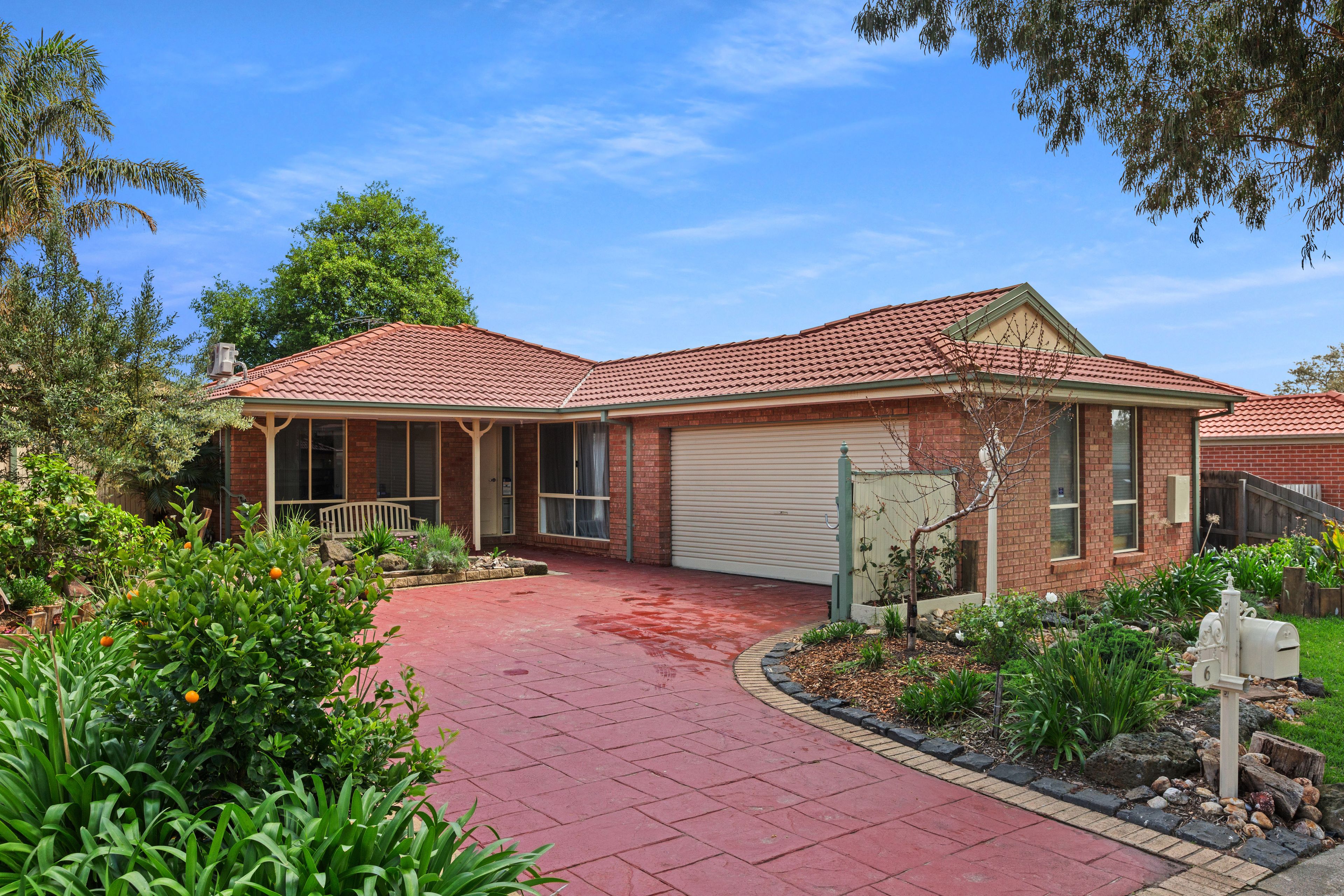 6 John Wedge Wynd, Skye VIC 3977