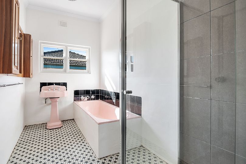 2 Clunes Street — photo 14 of 16