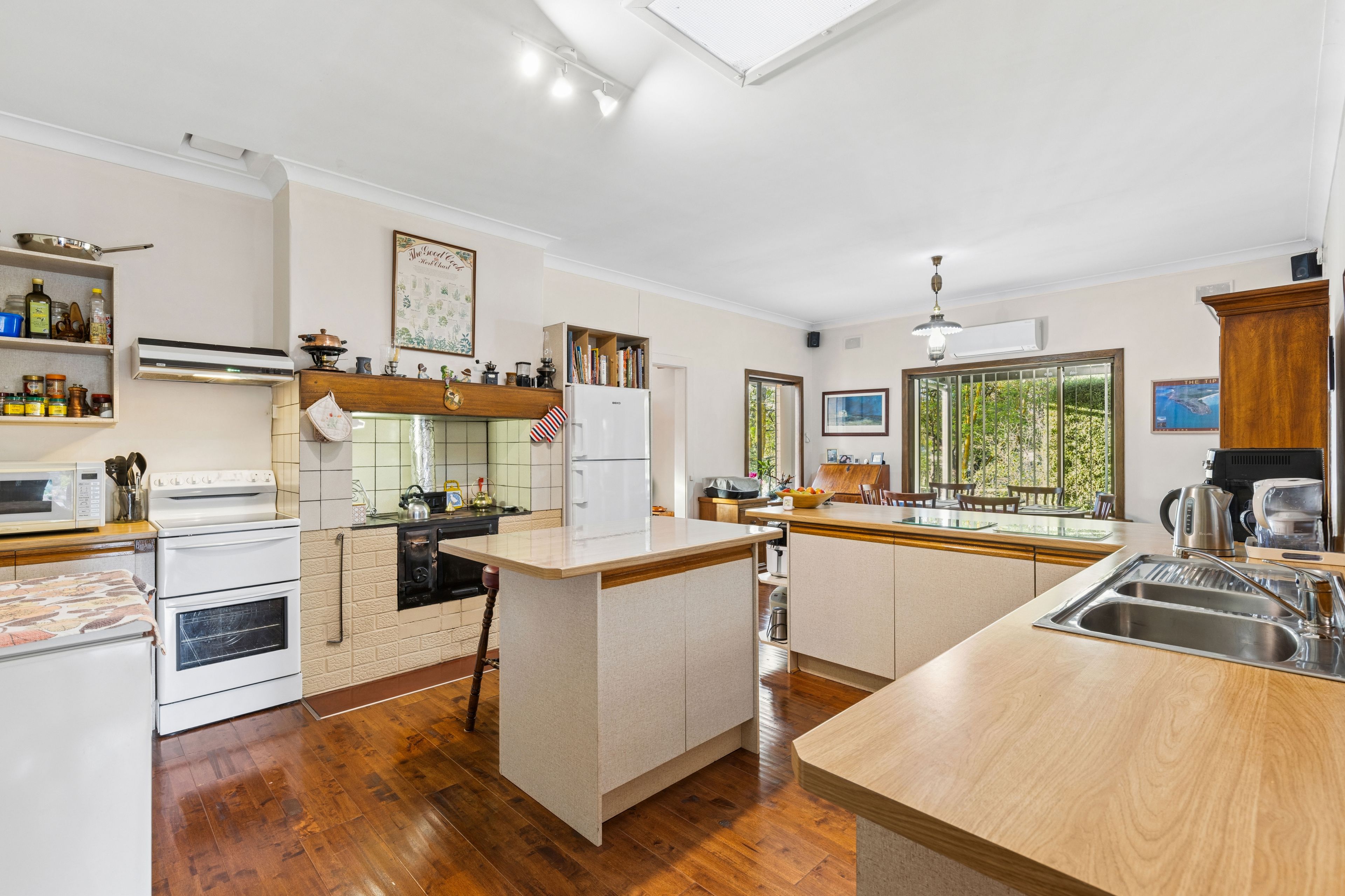22 Melrose Street — photo 5 of 25
