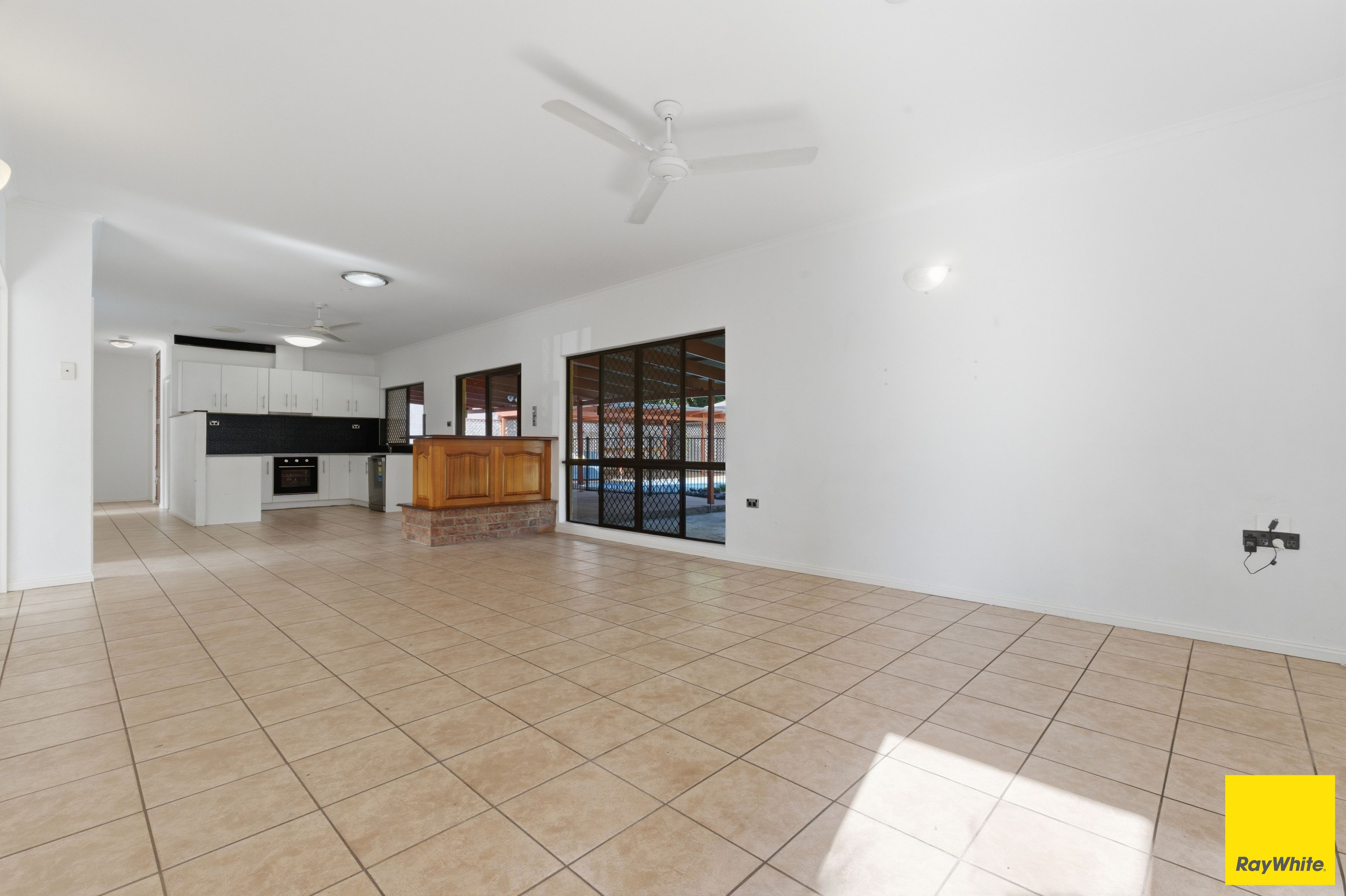 5 Lesley Street, Smithfield, QLD 4878