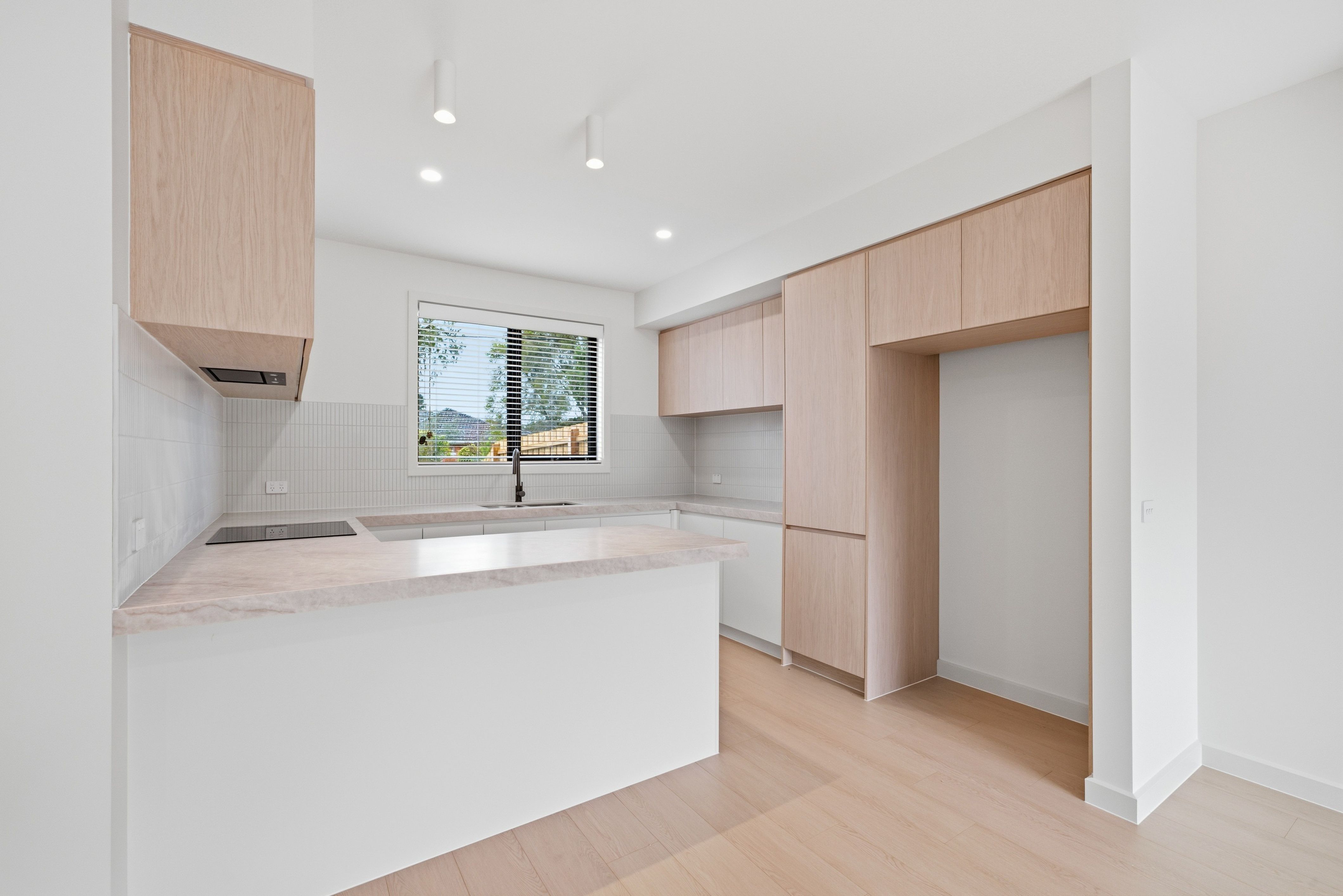 12 Bona Vista Road — photo 3 of 8