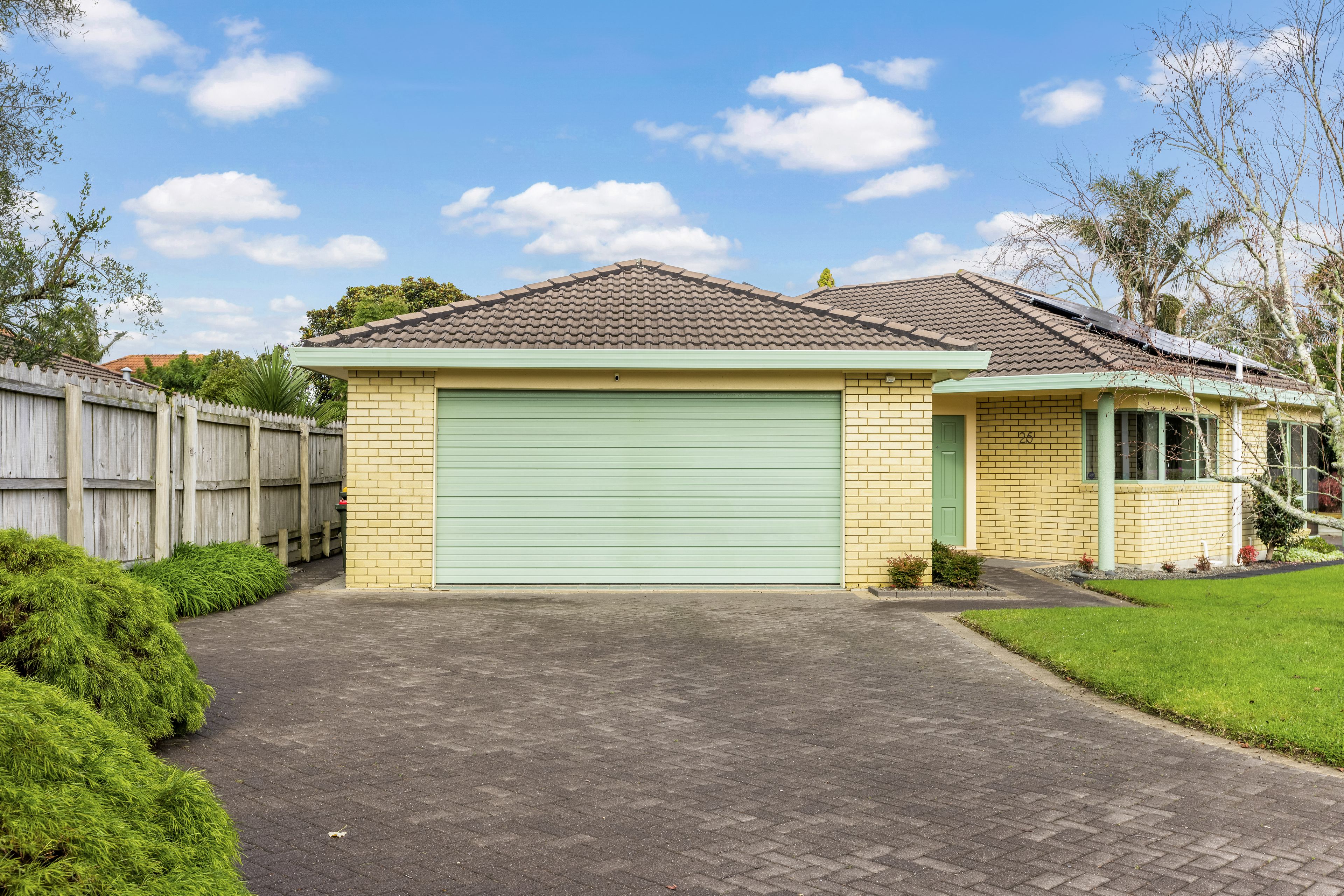 25 Travers Place, Northpark, Manukau City