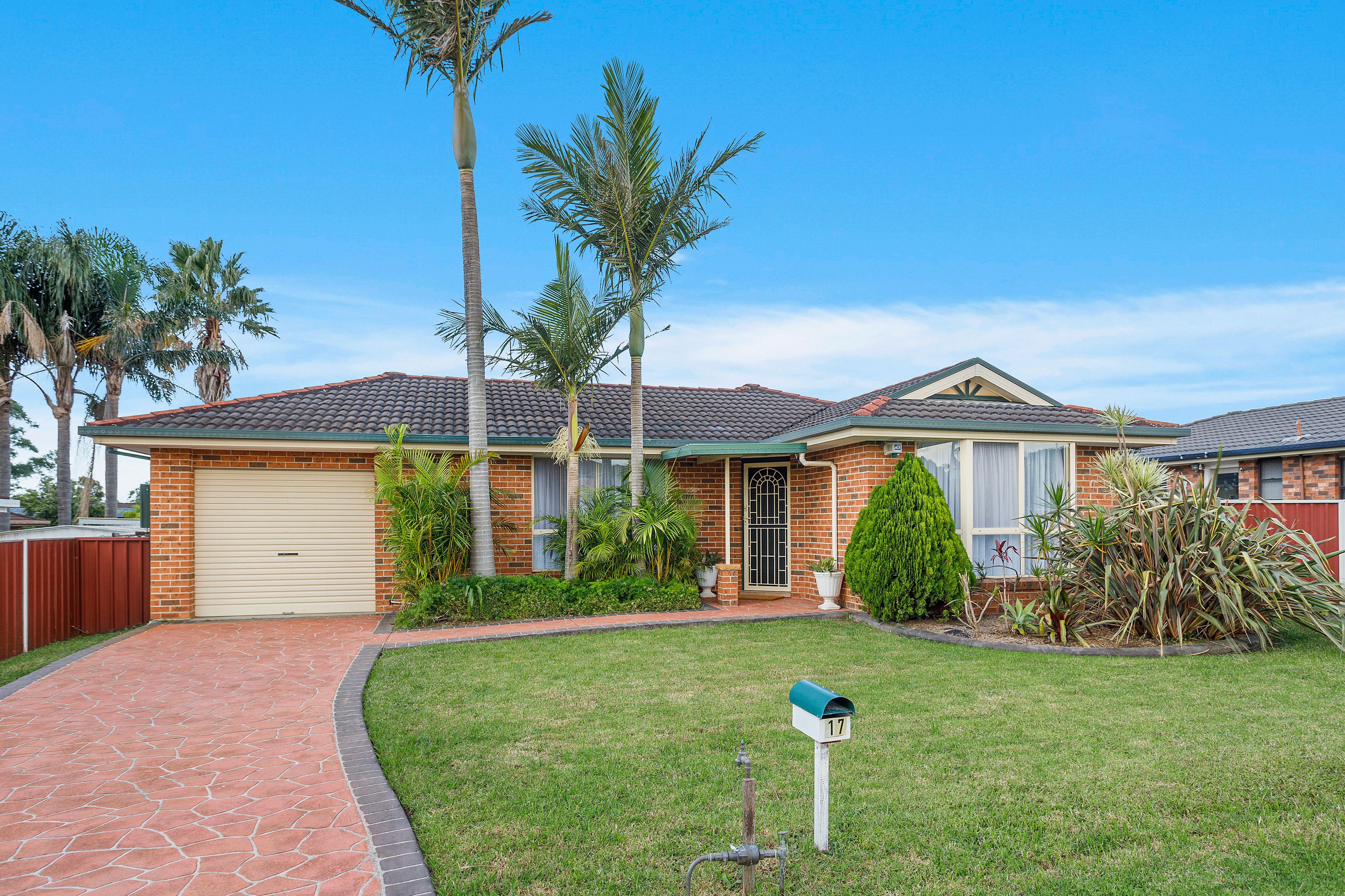 17 Blackwood Way, Albion Park Rail NSW 2527