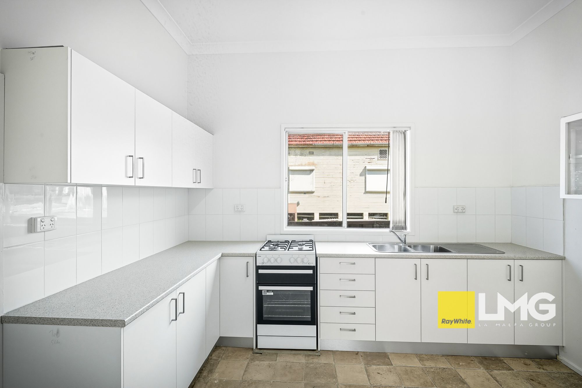 21 Hayes Street — photo 16 of 30