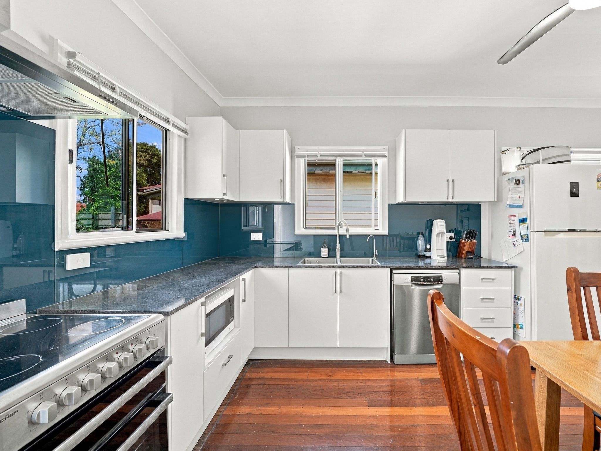 28 Latham Street — photo 4 of 14