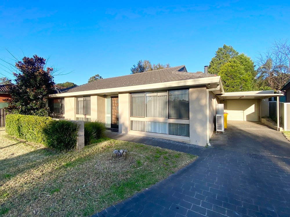 14 Larnach Place, Elderslie, NSW 2570