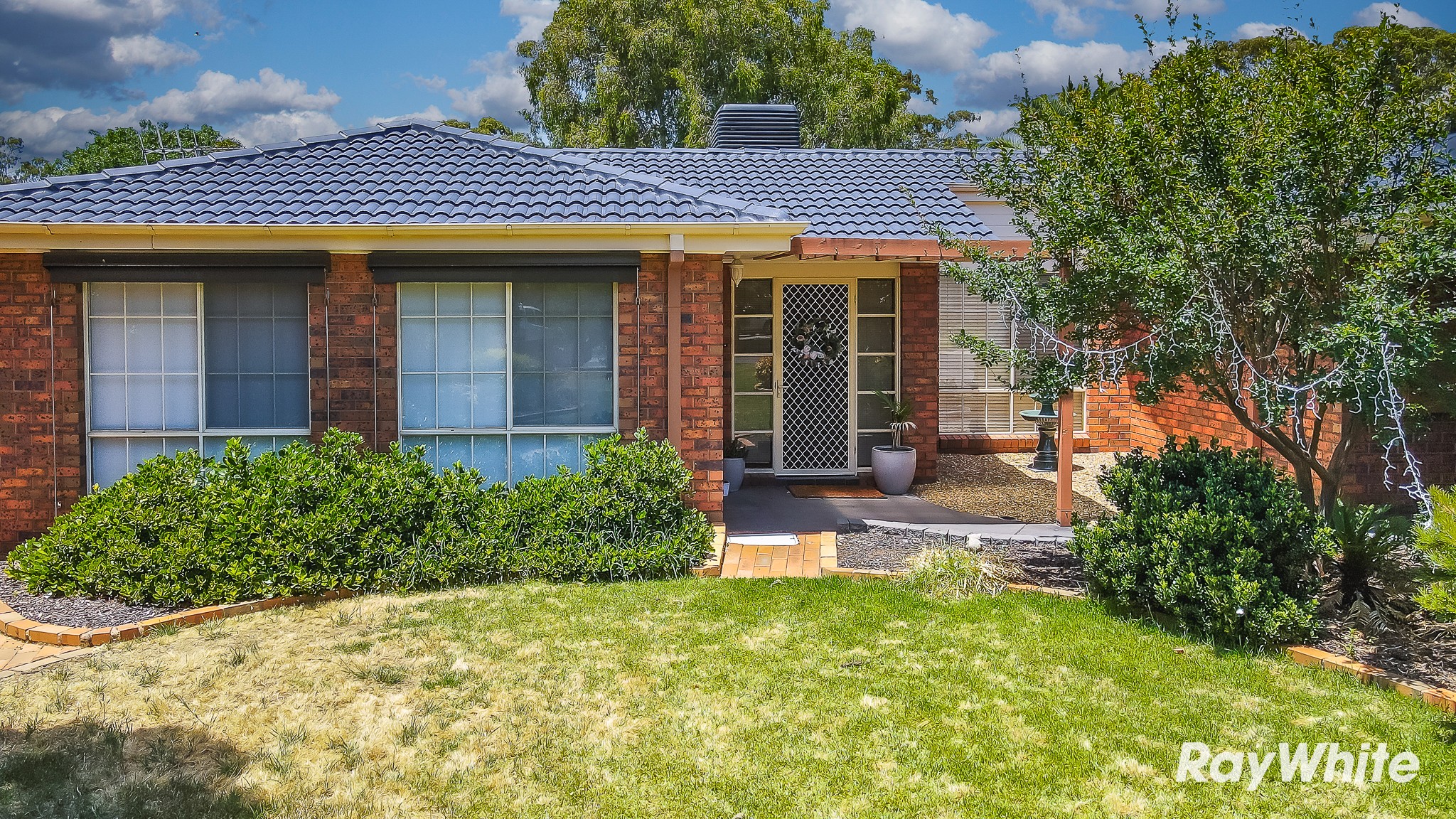 8 Hollywood Court, Strathdale, VIC 3550