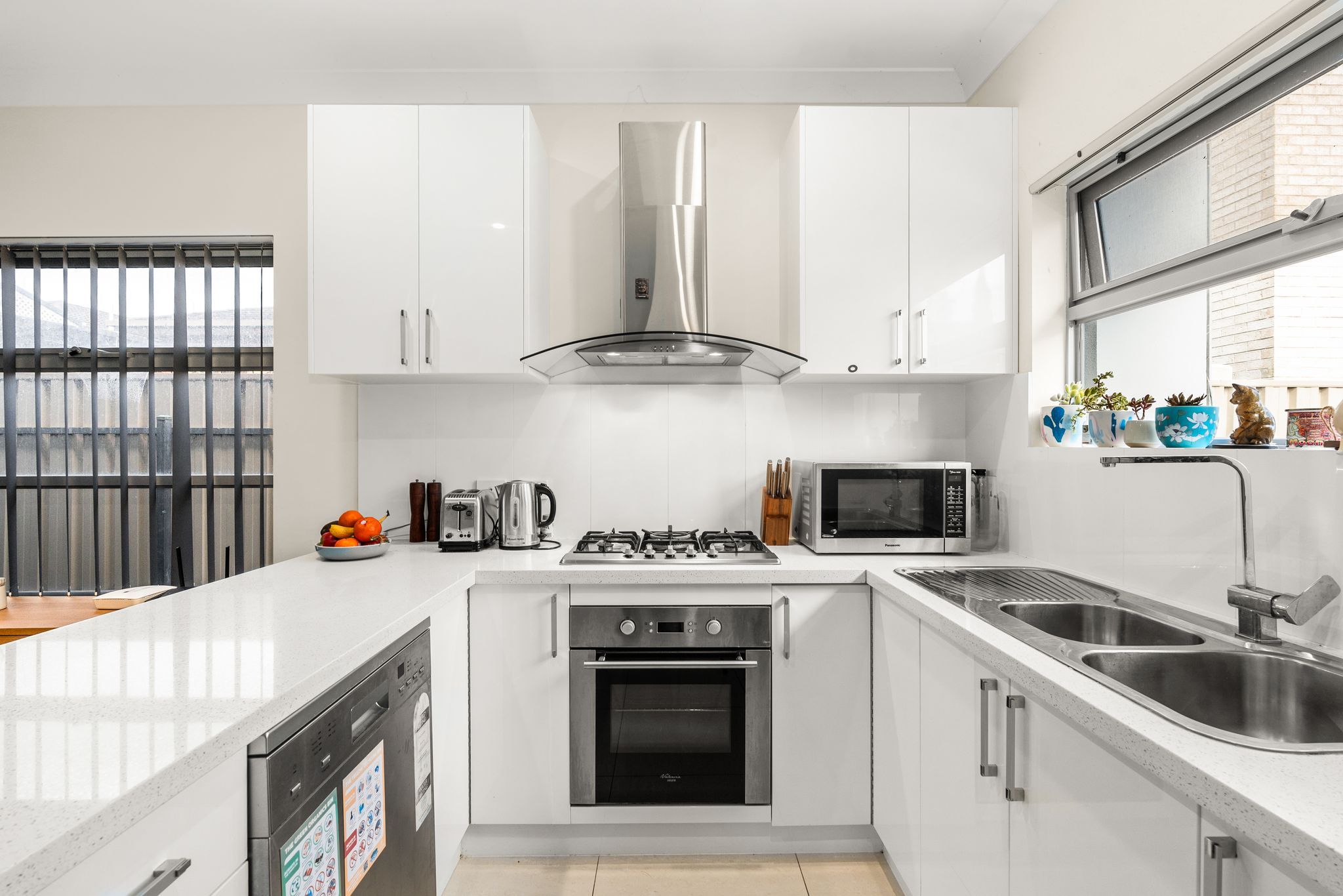 15D Frank Street — photo 7 of 18