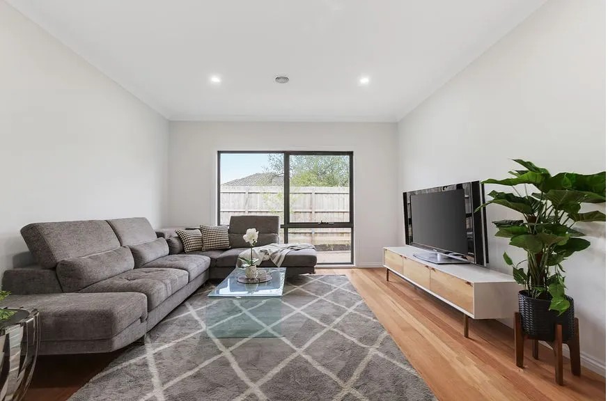 2/18 Swayfield Road, Mount Waverley, VIC 3149