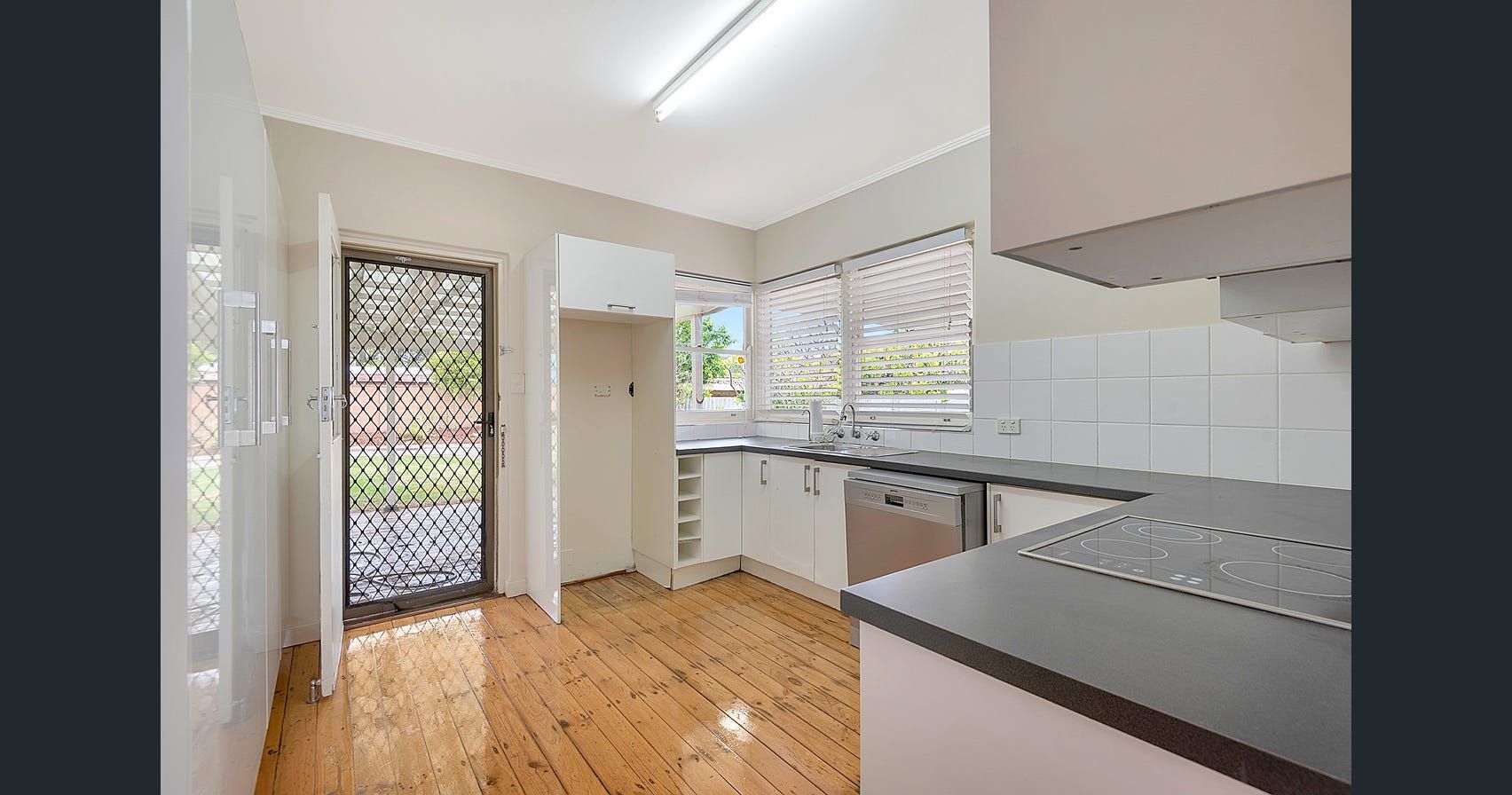 60 Briens Road — photo 4 of 8