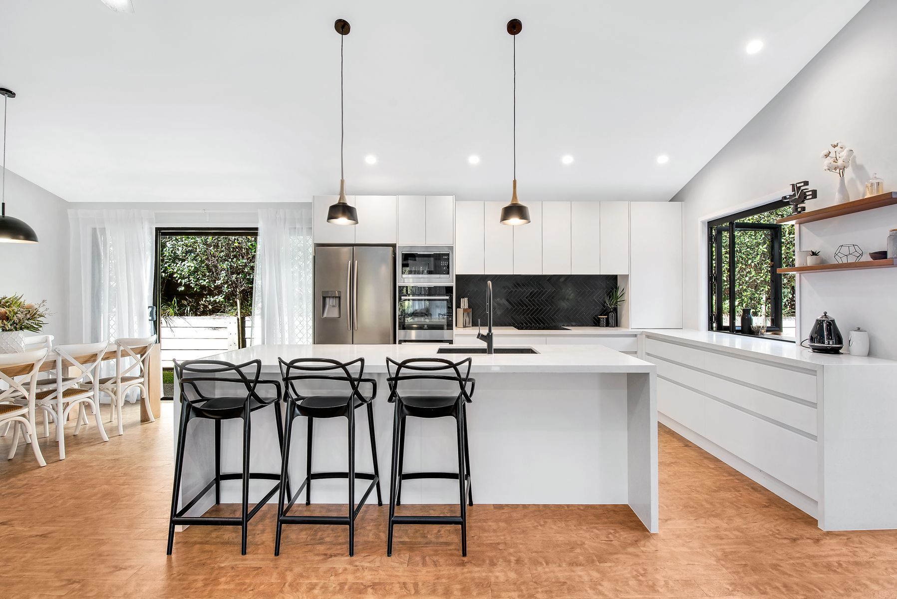 22 Talisman Court, Eatons Hill, QLD 4037