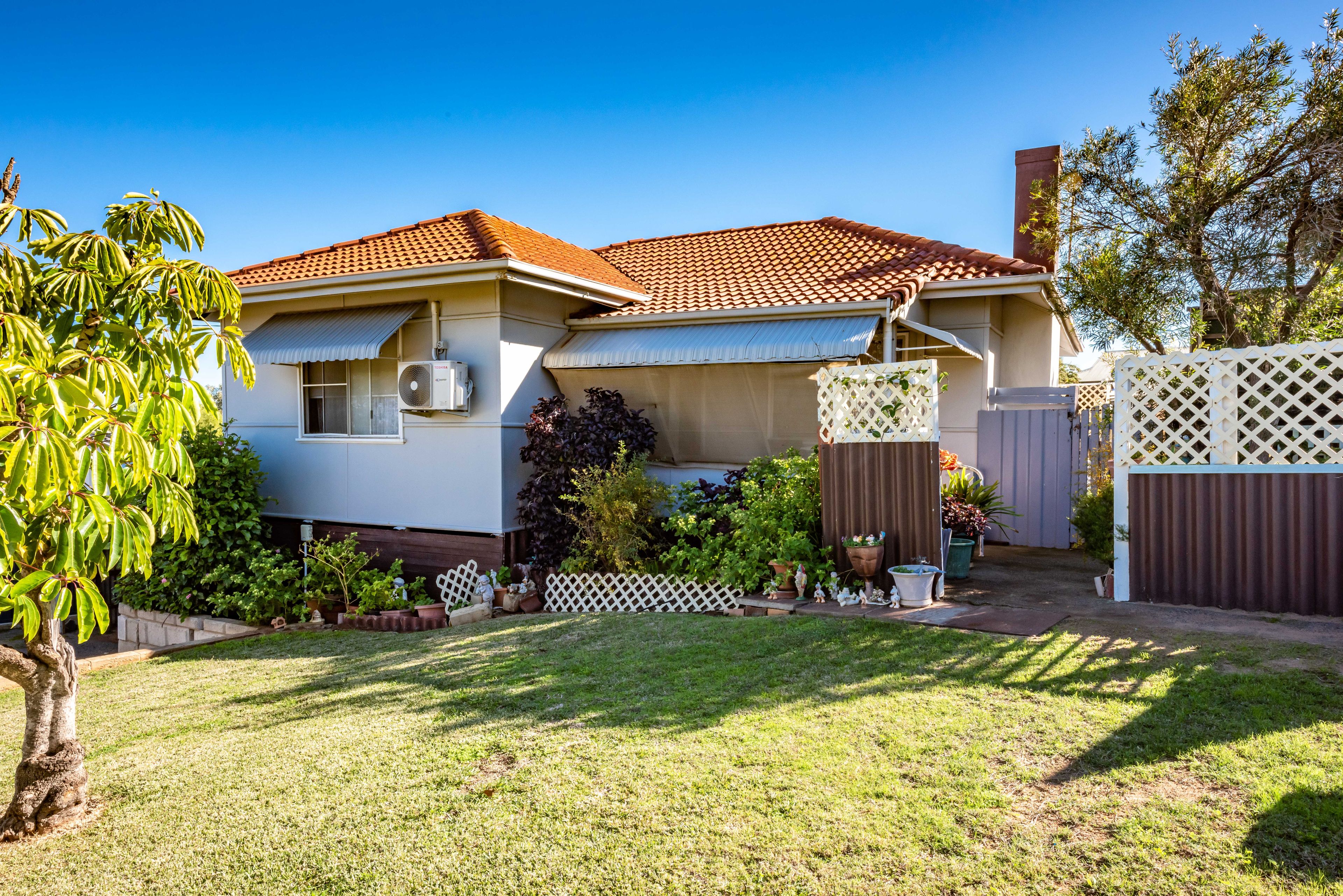 19 Hutchinson Street, Geraldton WA 6530